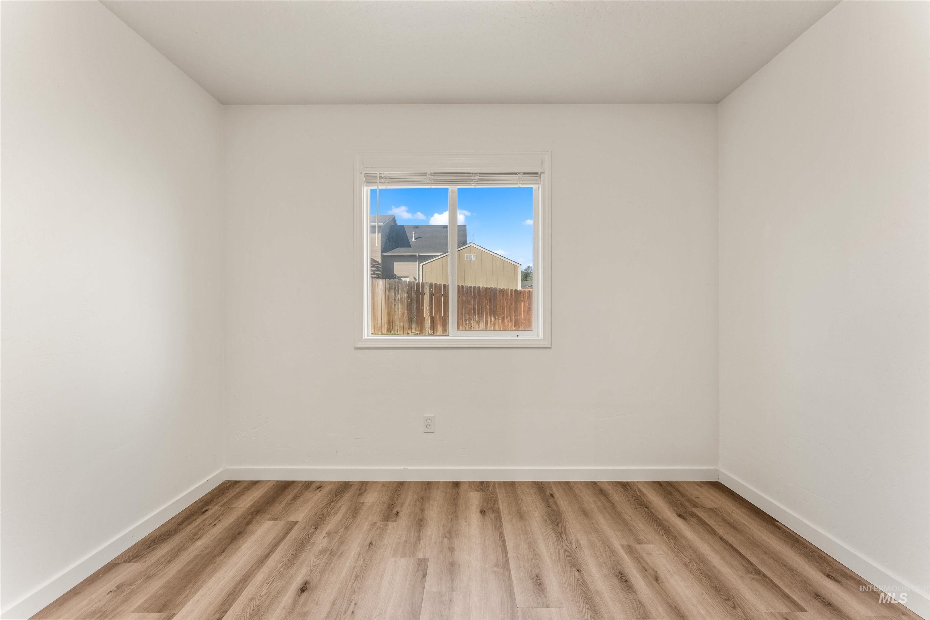 3205 S Malad Dr., Nampa, Idaho 83686, 4 Bedrooms, 2 Bathrooms, Residential For Sale, Price $398,500,MLS 98982362