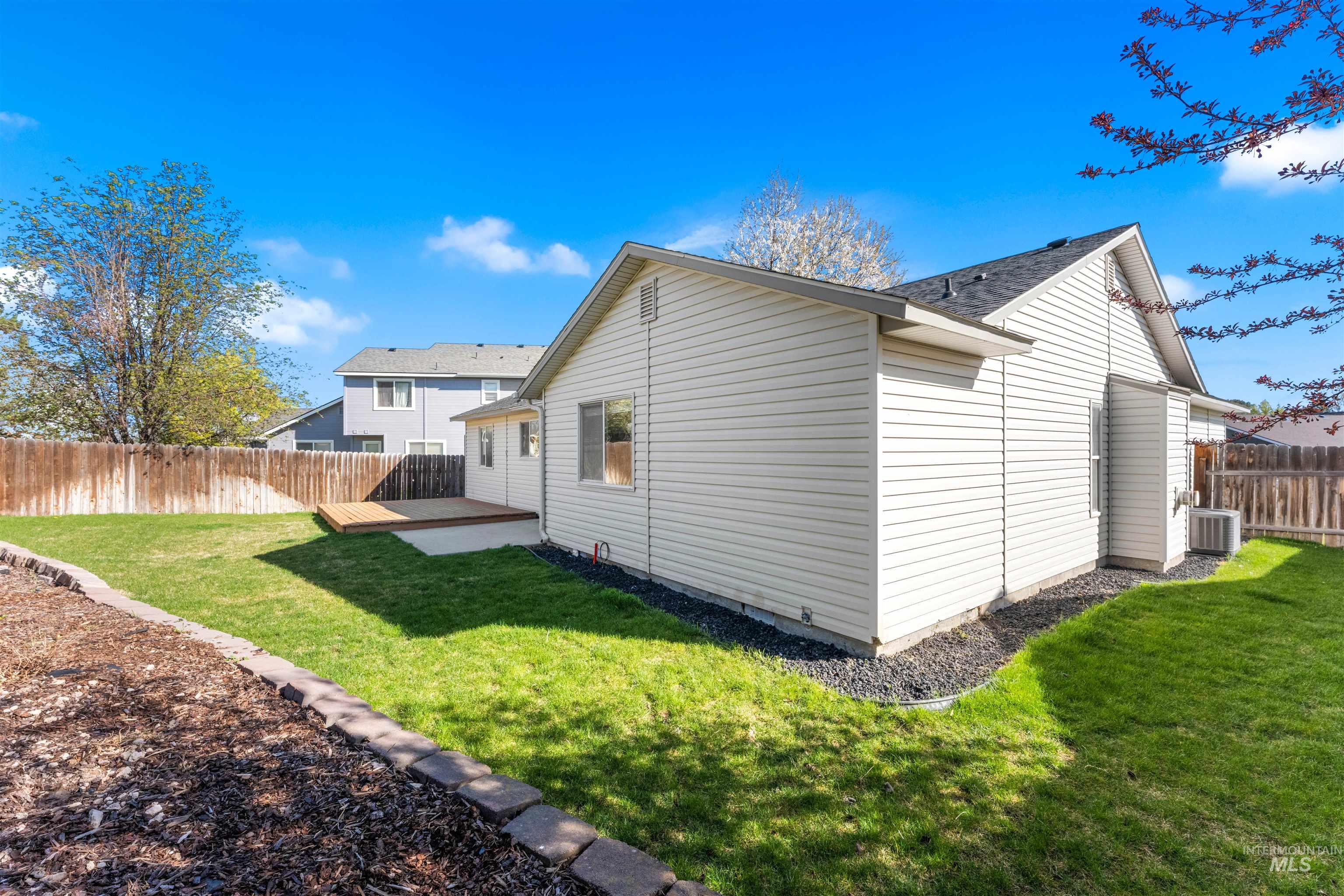 3205 S Malad Dr., Nampa, Idaho 83686, 4 Bedrooms, 2 Bathrooms, Residential For Sale, Price $398,500,MLS 98982362