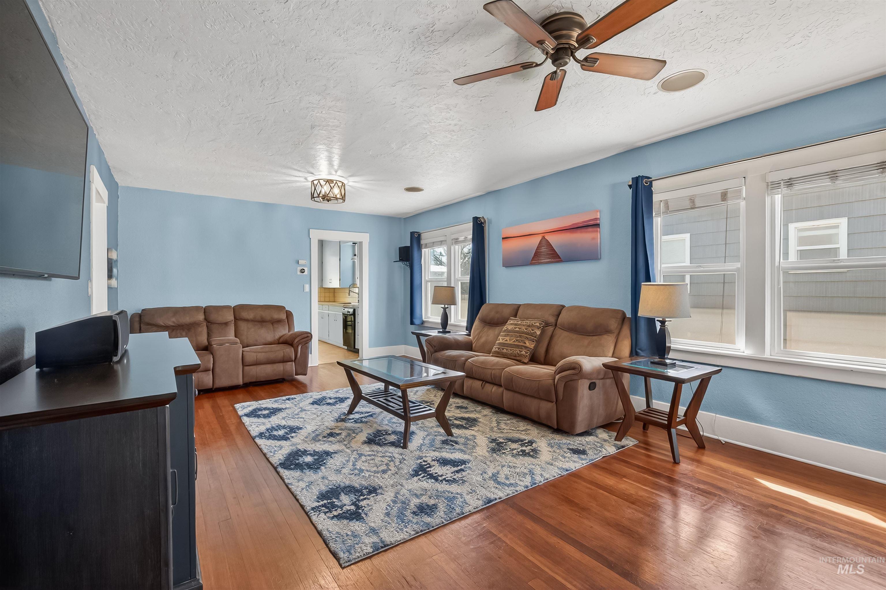 921 3rd Street, Clarkston, Washington 99403, 2 Bedrooms, 1 Bathroom, Residential For Sale, Price $290,000,MLS 98982363