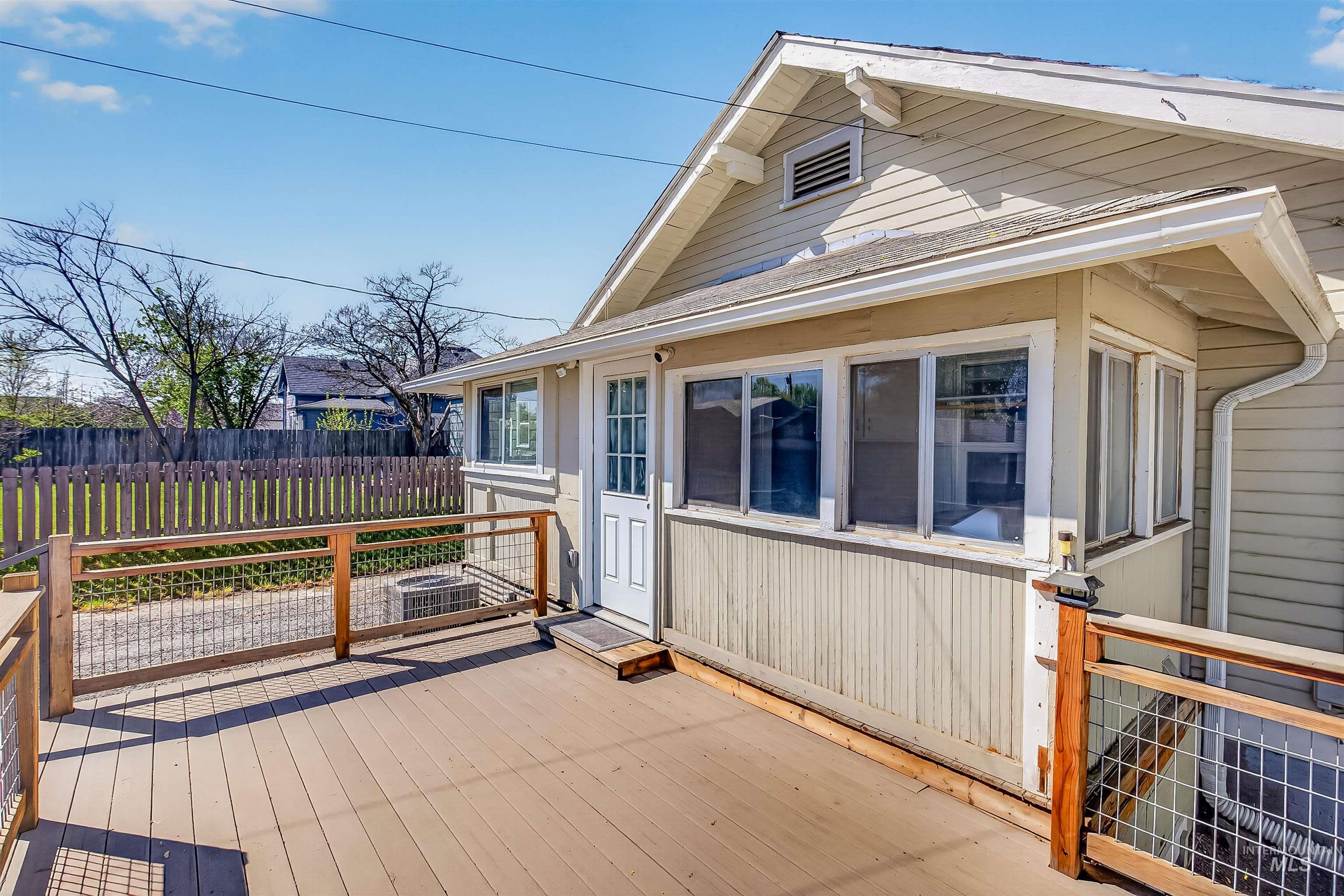 921 3rd Street, Clarkston, Washington 99403, 2 Bedrooms, 1 Bathroom, Residential For Sale, Price $290,000,MLS 98982363