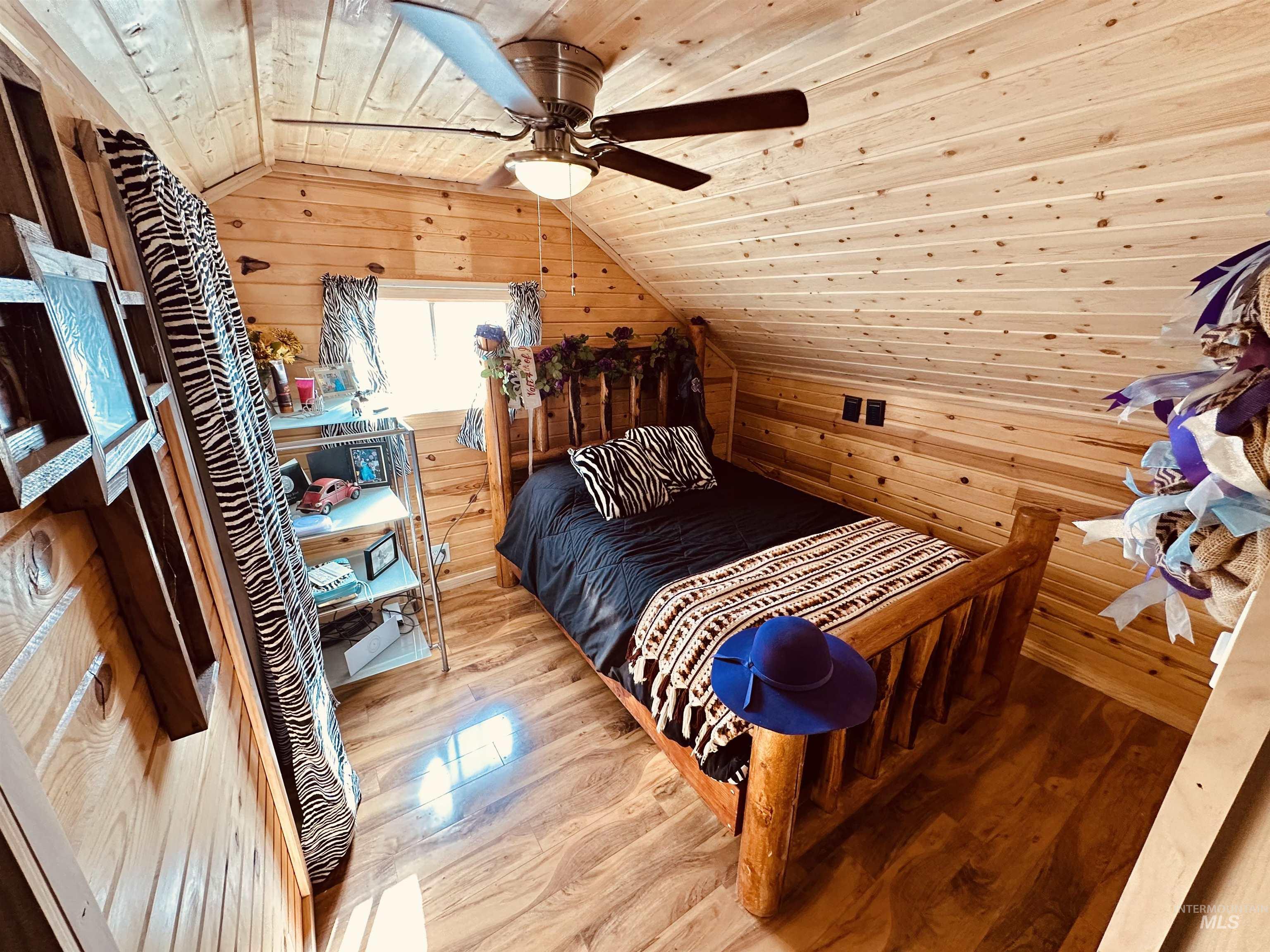 5051 S Rd J, Vale, Oregon 97914, 3 Bedrooms, 1 Bathroom, Residential For Sale, Price $698,000,MLS 98982365