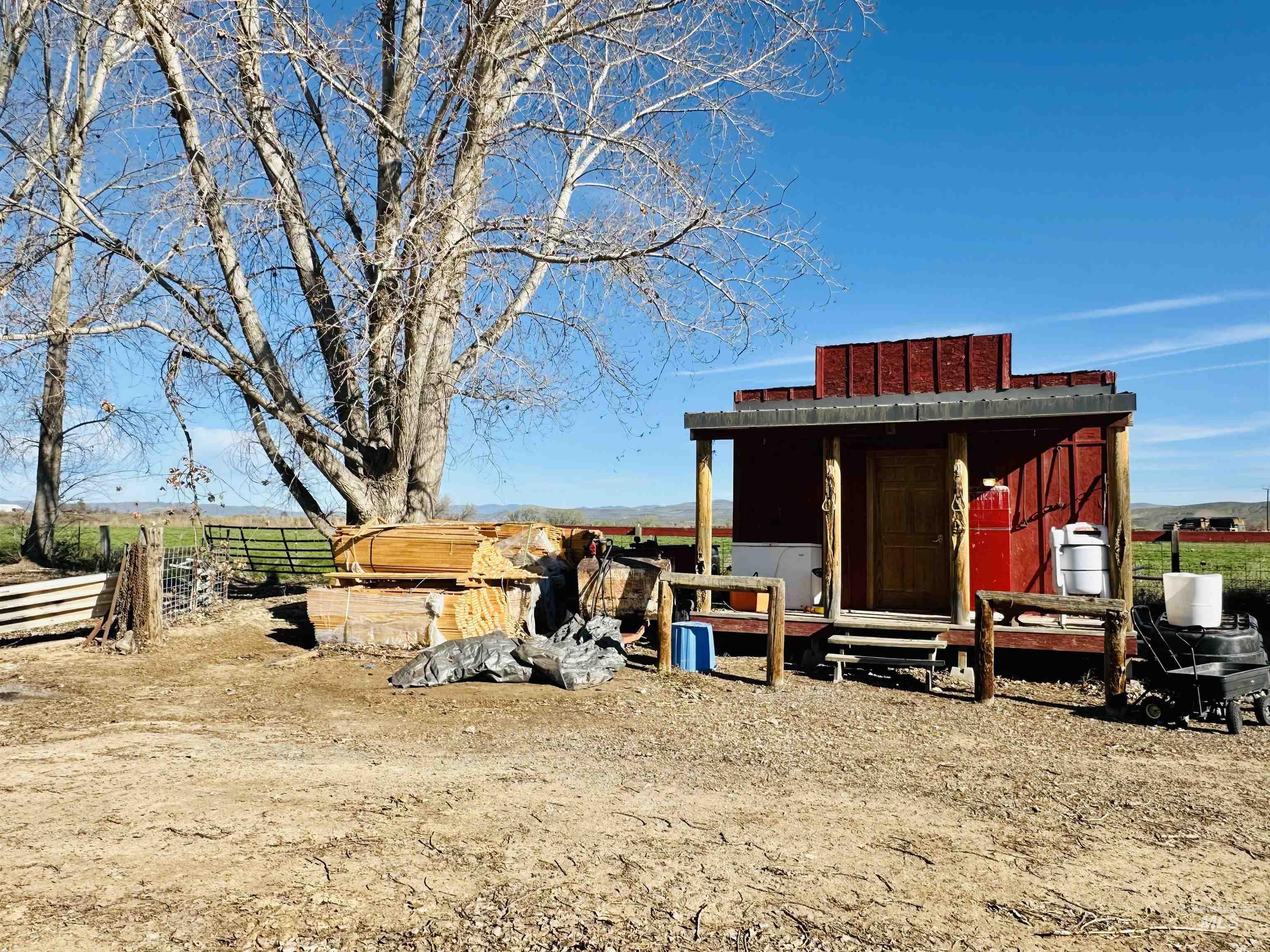 5051 S Rd J, Vale, Oregon 97914, 3 Bedrooms, 1 Bathroom, Residential For Sale, Price $698,000,MLS 98982365