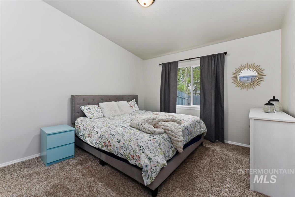 1312 Diamond Ct, Nampa, Idaho 83686, 2 Bedrooms, 2 Bathrooms, Residential For Sale, Price $304,900,MLS 98982368