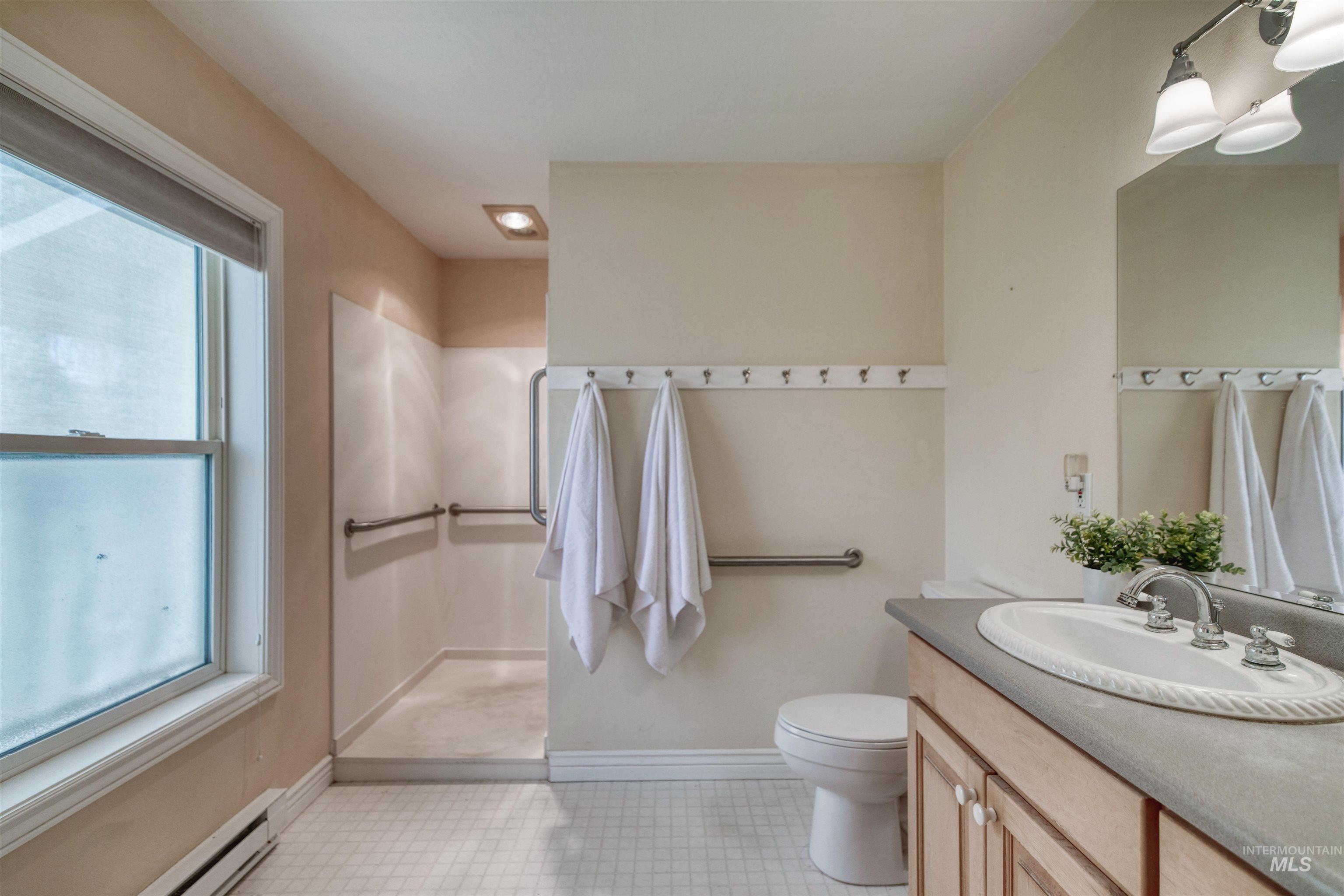 1295 15th St, Vale, Idaho 97918, 3 Bedrooms, 2 Bathrooms, Residential For Sale, Price $365,000, 98982369