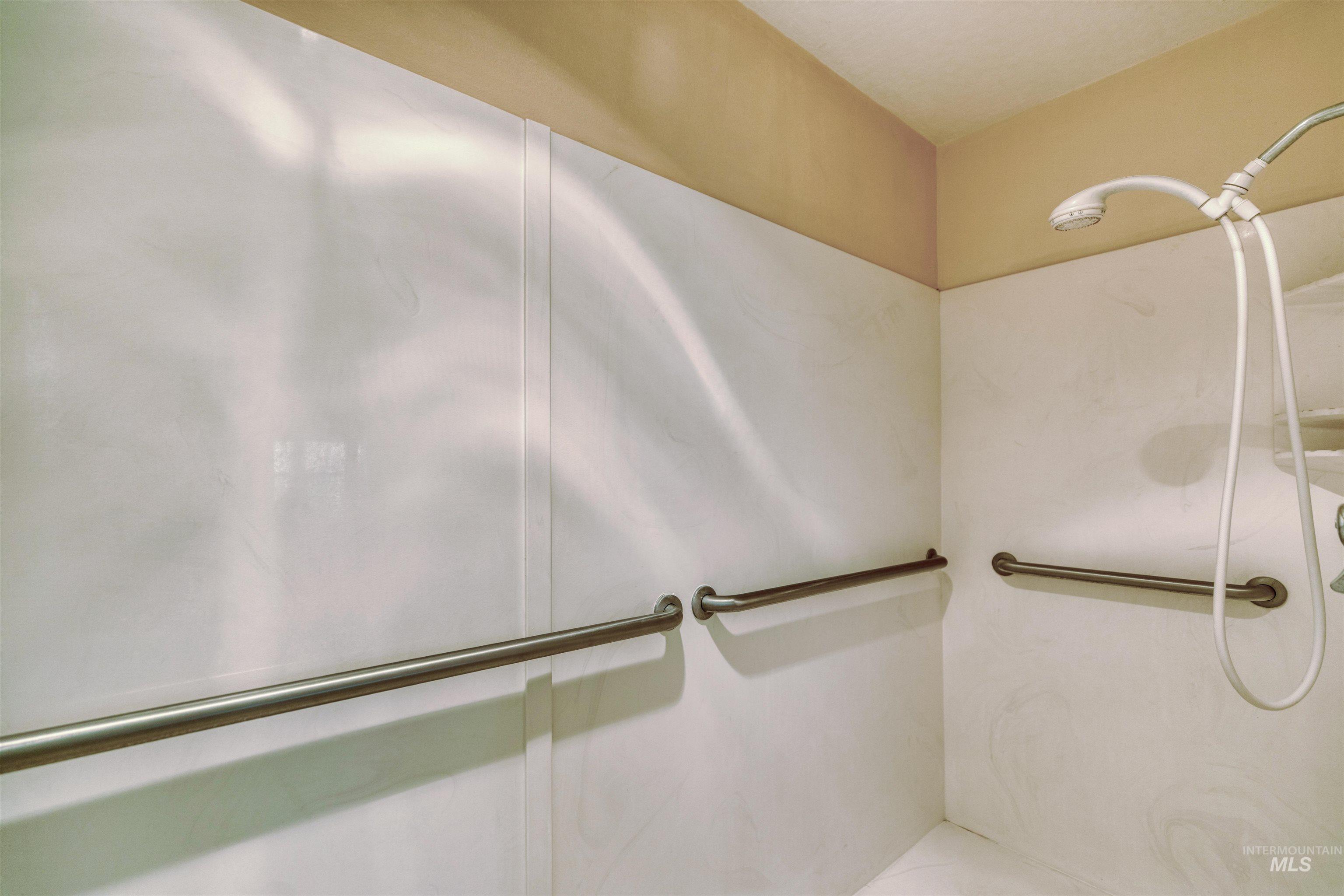 1295 15th St, Vale, Idaho 97918, 3 Bedrooms, 2 Bathrooms, Residential For Sale, Price $365,000, 98982369