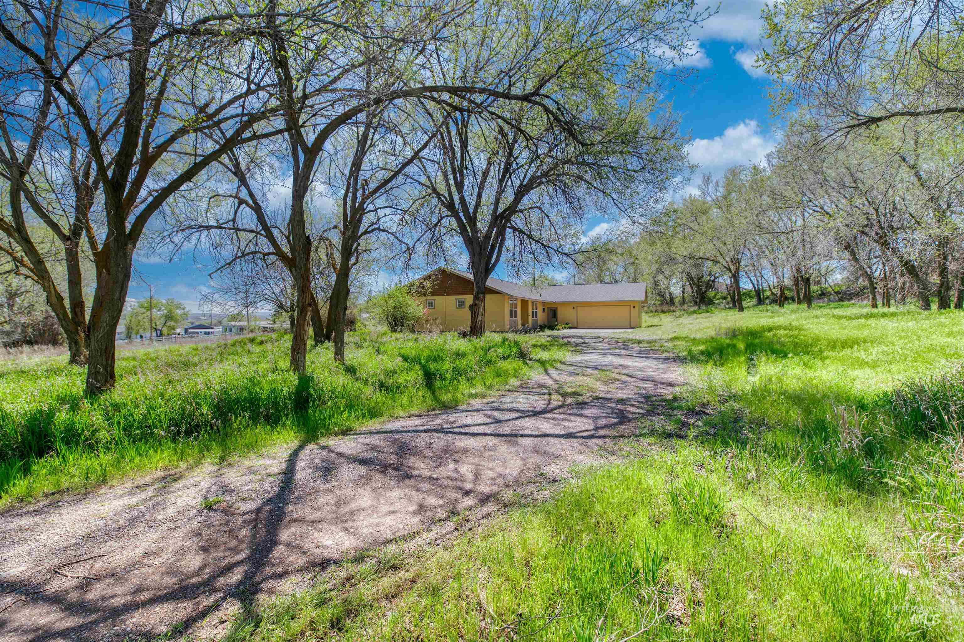 1295 15th St, Vale, Idaho 97918, 3 Bedrooms, 2 Bathrooms, Residential For Sale, Price $365,000, 98982369