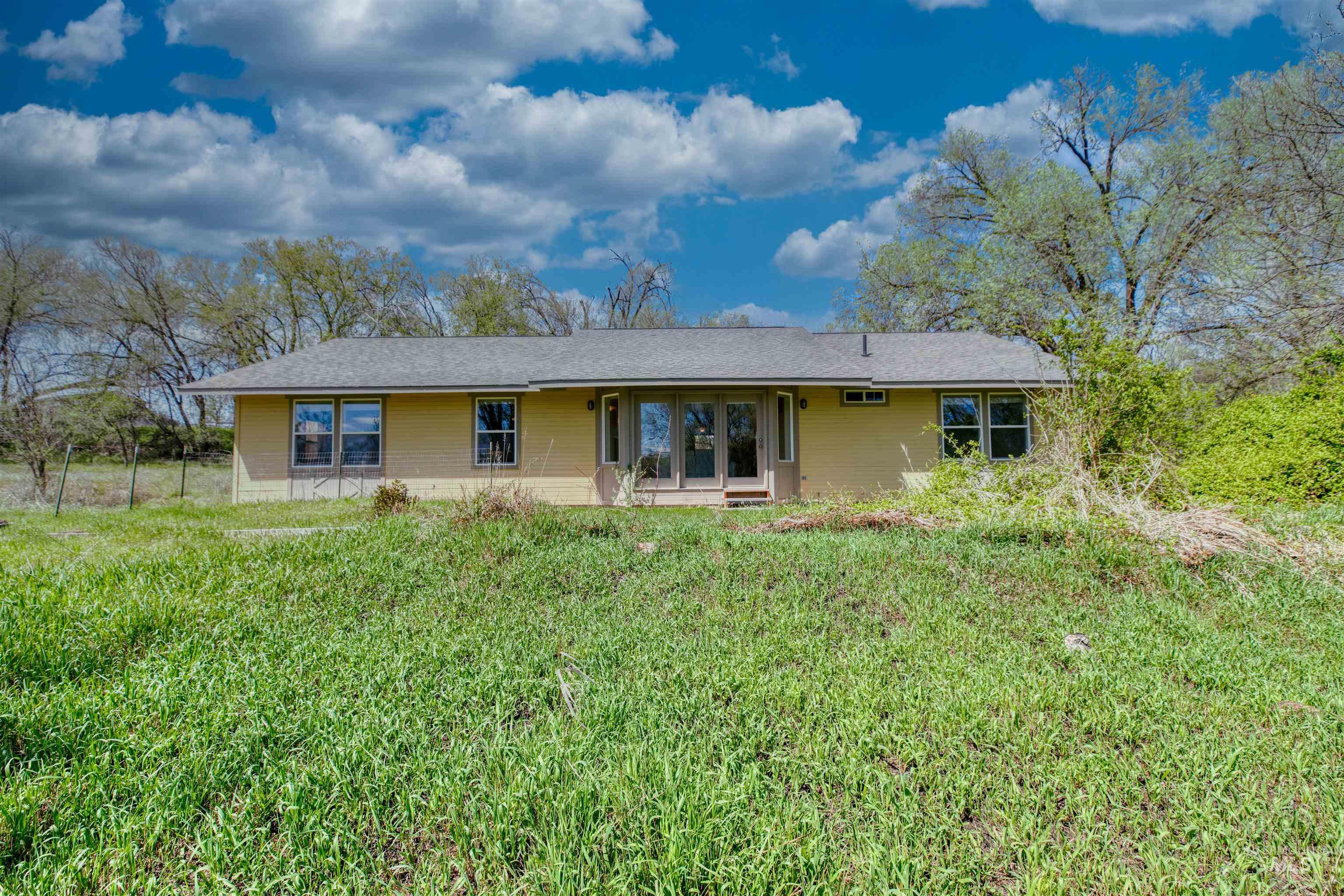 1295 15th St, Vale, Idaho 97918, 3 Bedrooms, 2 Bathrooms, Residential For Sale, Price $365,000, 98982369