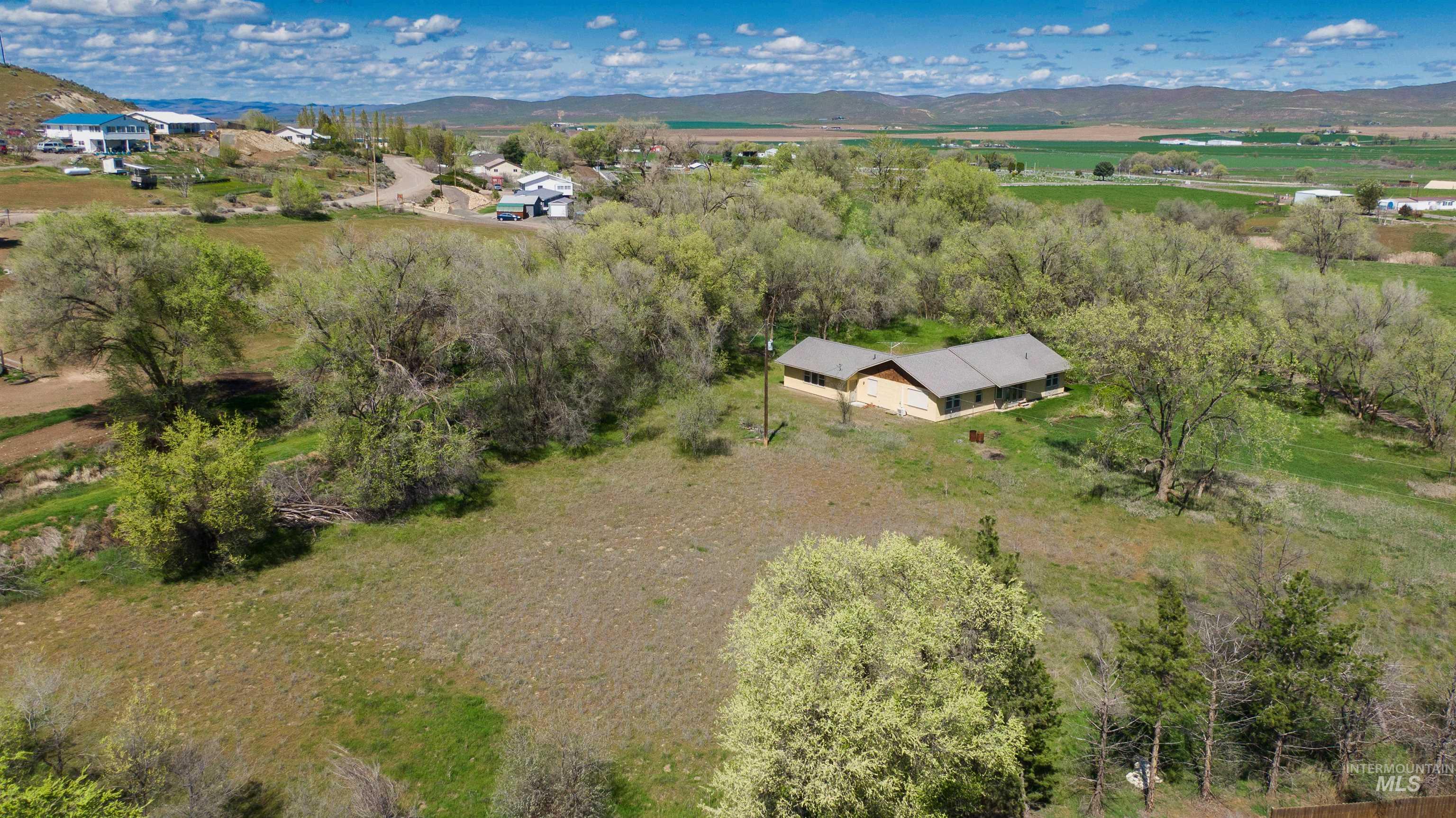 1295 15th St, Vale, Idaho 97918, 3 Bedrooms, 2 Bathrooms, Residential For Sale, Price $365,000, 98982369