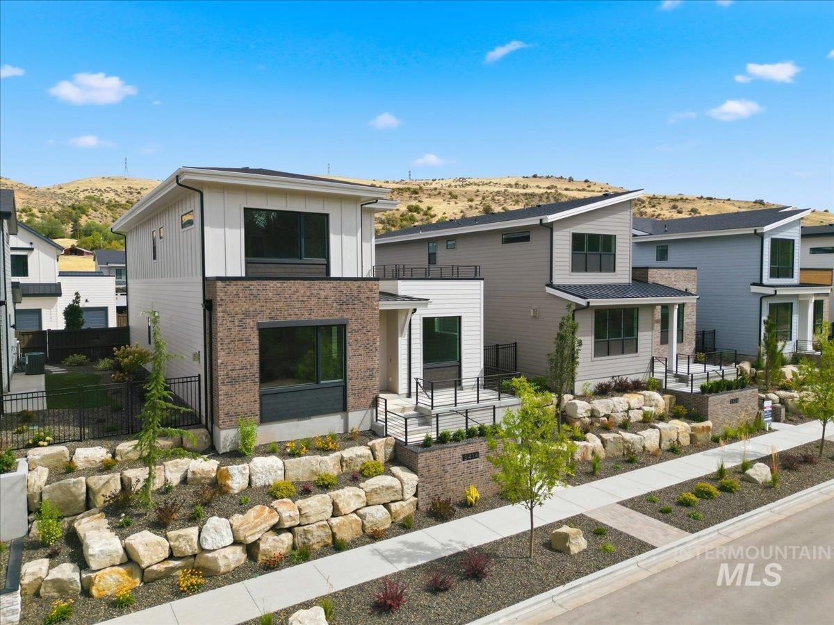 3414 W Neville Ranch Dr., Boise, Idaho 83714, 3 Bedrooms, 2.5 Bathrooms, Residential For Sale, Price $749,900,MLS 98982371