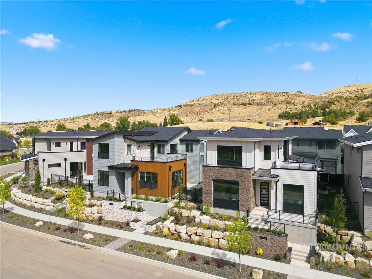 3414 W Neville Ranch Dr., Boise, Idaho 83714, 3 Bedrooms, 2.5 Bathrooms, Residential For Sale, Price $749,900,MLS 98982371