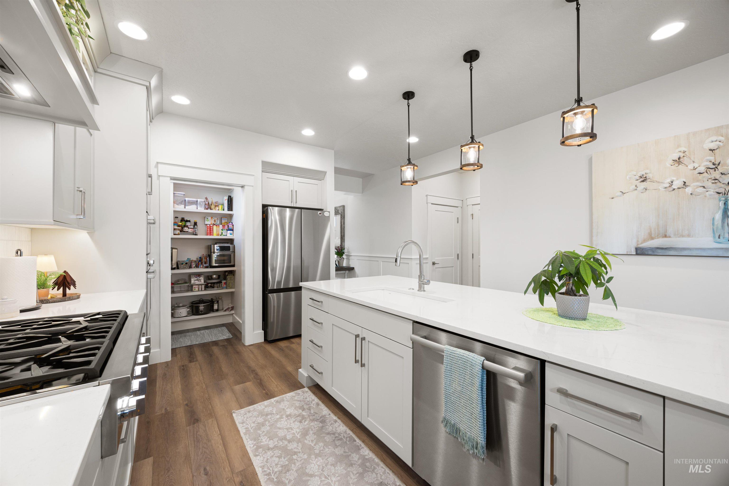 122 N Woody Knoll Ln, Eagle, Idaho 83616, 3 Bedrooms, 2.5 Bathrooms, Residential For Sale, Price $697,800, 98982372