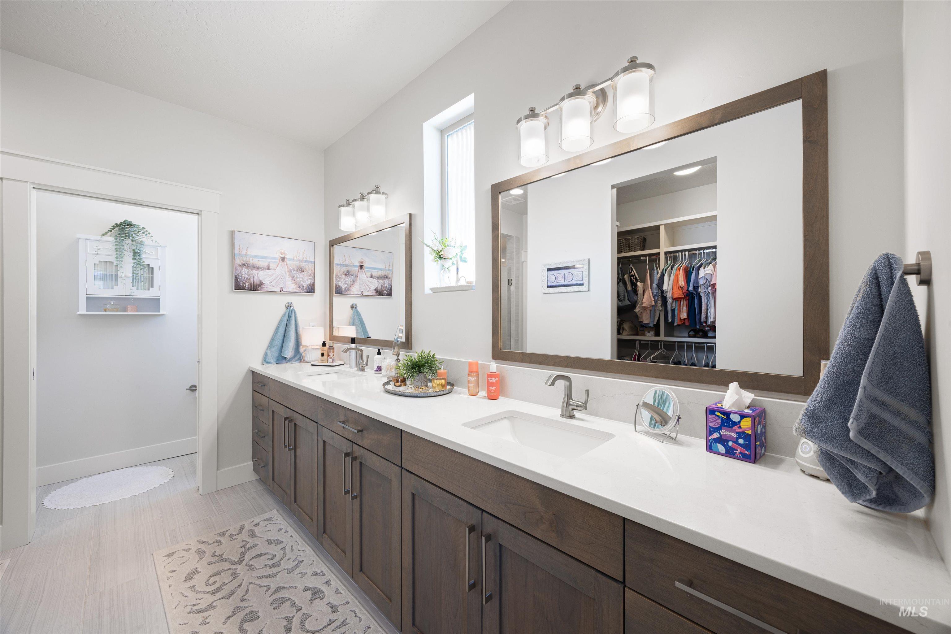 122 N Woody Knoll Ln, Eagle, Idaho 83616, 3 Bedrooms, 2.5 Bathrooms, Residential For Sale, Price $697,800, 98982372