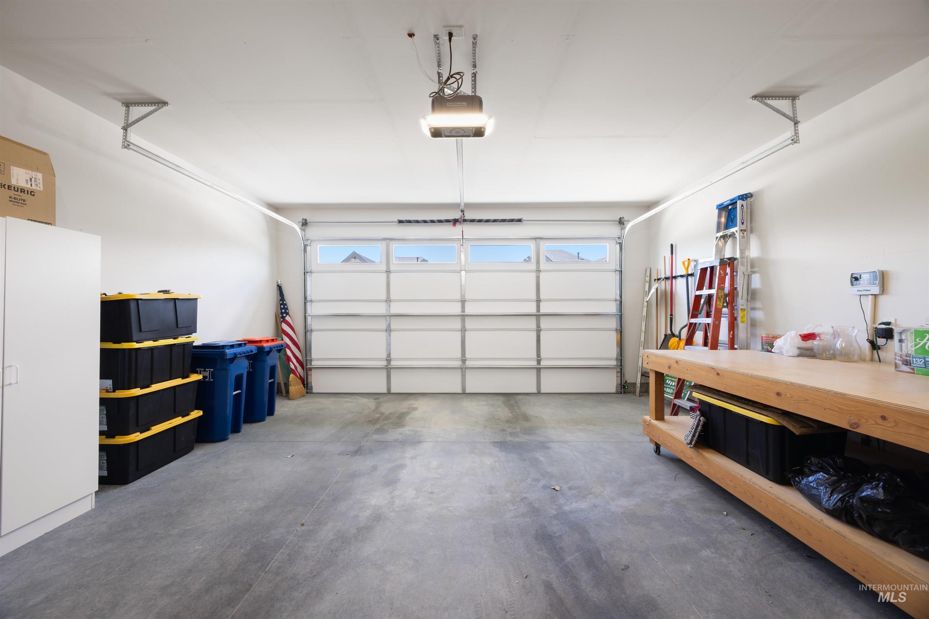 122 N Woody Knoll Ln, Eagle, Idaho 83616, 3 Bedrooms, 2.5 Bathrooms, Residential For Sale, Price $697,800, 98982372