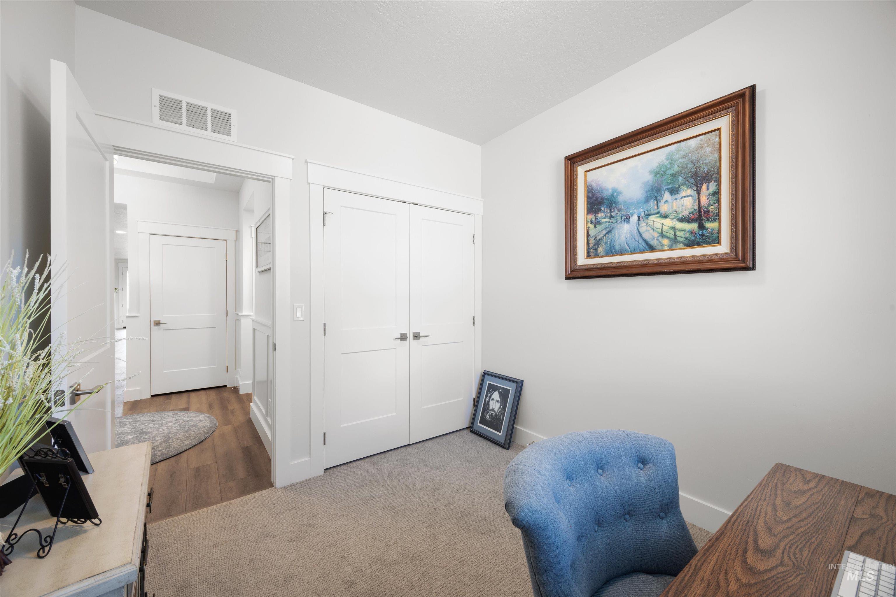 122 N Woody Knoll Ln, Eagle, Idaho 83616, 3 Bedrooms, 2.5 Bathrooms, Residential For Sale, Price $697,800, 98982372