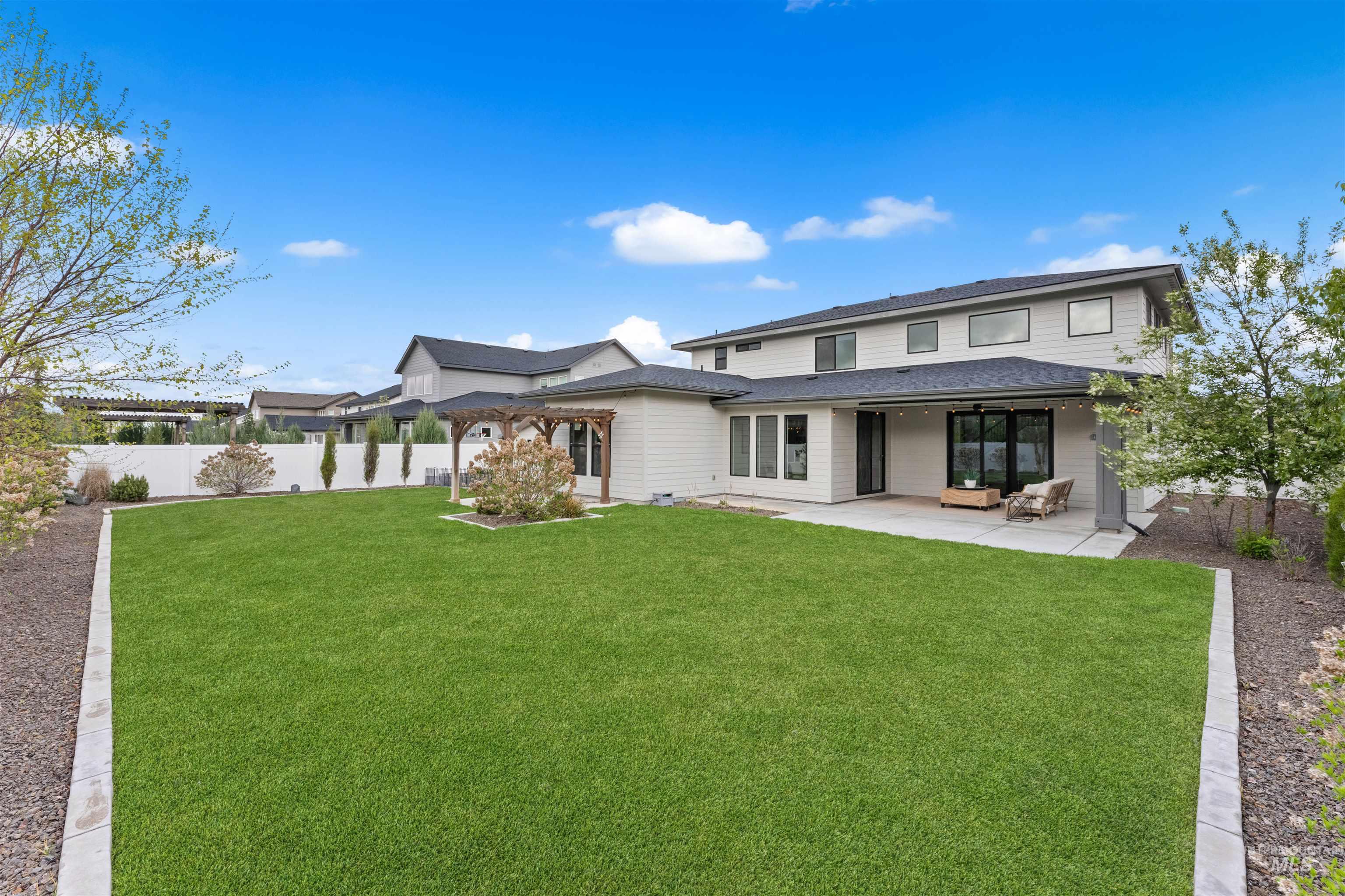 8343 W Sparks Lake Dr, Boise, Idaho 83714, 5 Bedrooms, 4 Bathrooms, Residential For Sale, Price $1,129,000,MLS 98982380