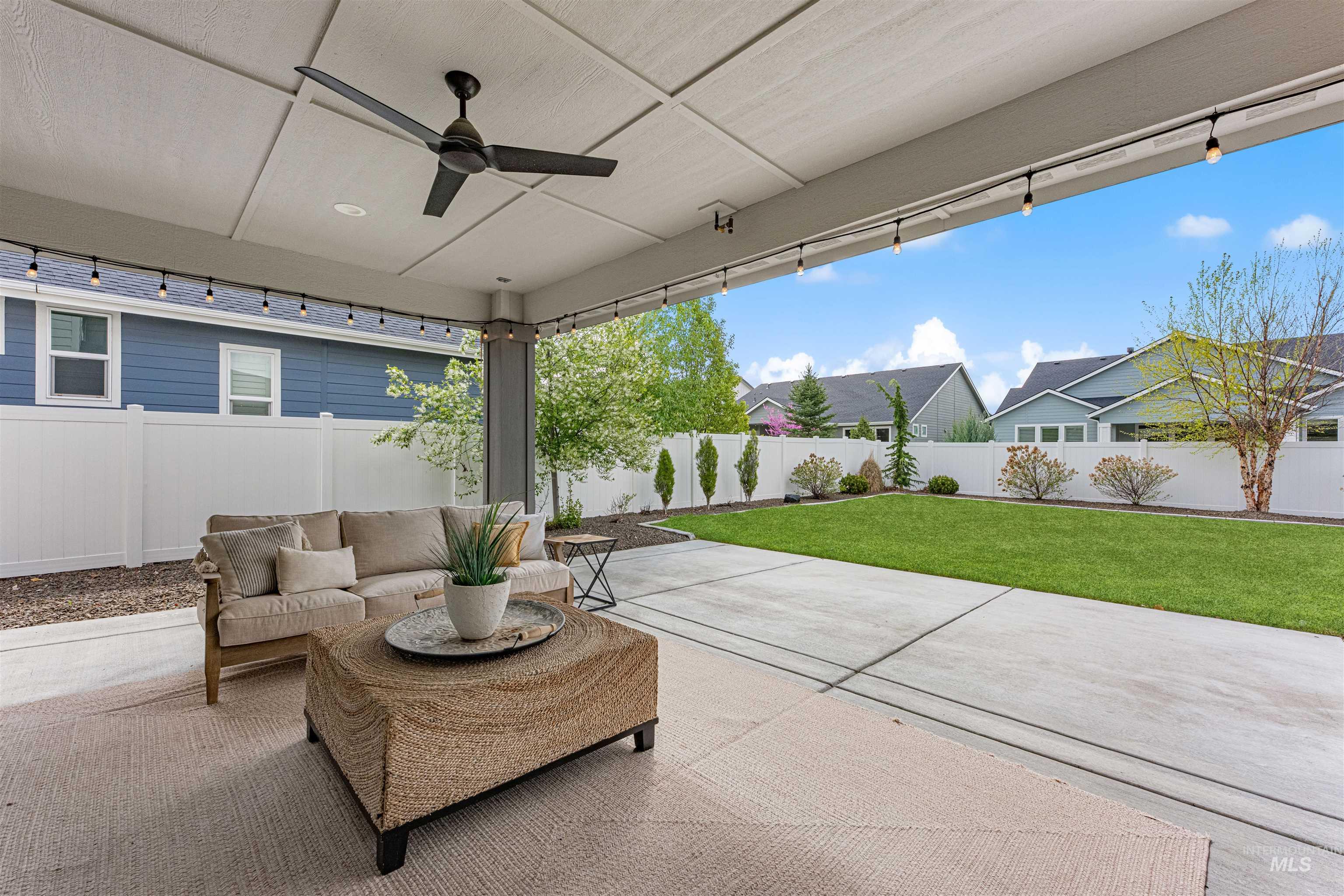 8343 W Sparks Lake Dr, Boise, Idaho 83714, 5 Bedrooms, 4 Bathrooms, Residential For Sale, Price $1,129,000,MLS 98982380