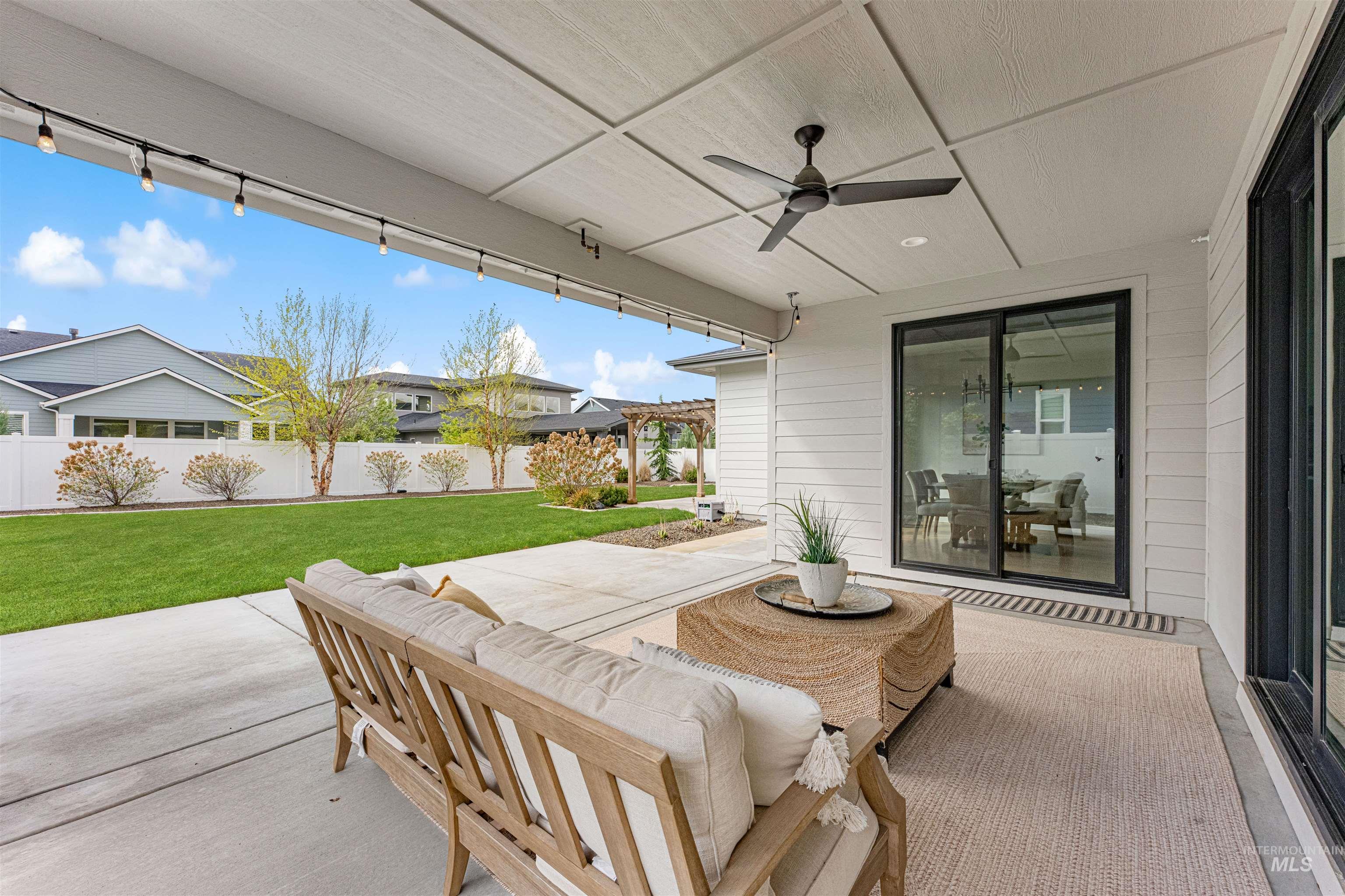 8343 W Sparks Lake Dr, Boise, Idaho 83714, 5 Bedrooms, 4 Bathrooms, Residential For Sale, Price $1,129,000,MLS 98982380