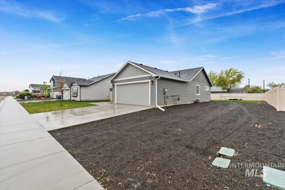 4718 Kalispell Way, Caldwell, Idaho 83607, 3 Bedrooms, 2 Bathrooms, Residential For Sale, Price $352,500,MLS 98982383