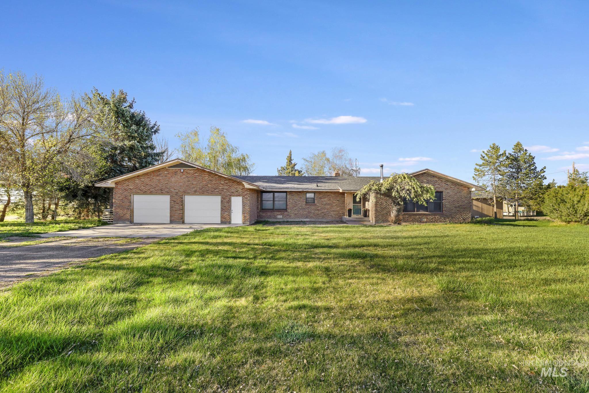 1084 E 300 N, Declo, Idaho 83323-0000, 5 Bedrooms, 3 Bathrooms, Residential For Sale, Price $575,000,MLS 98982384