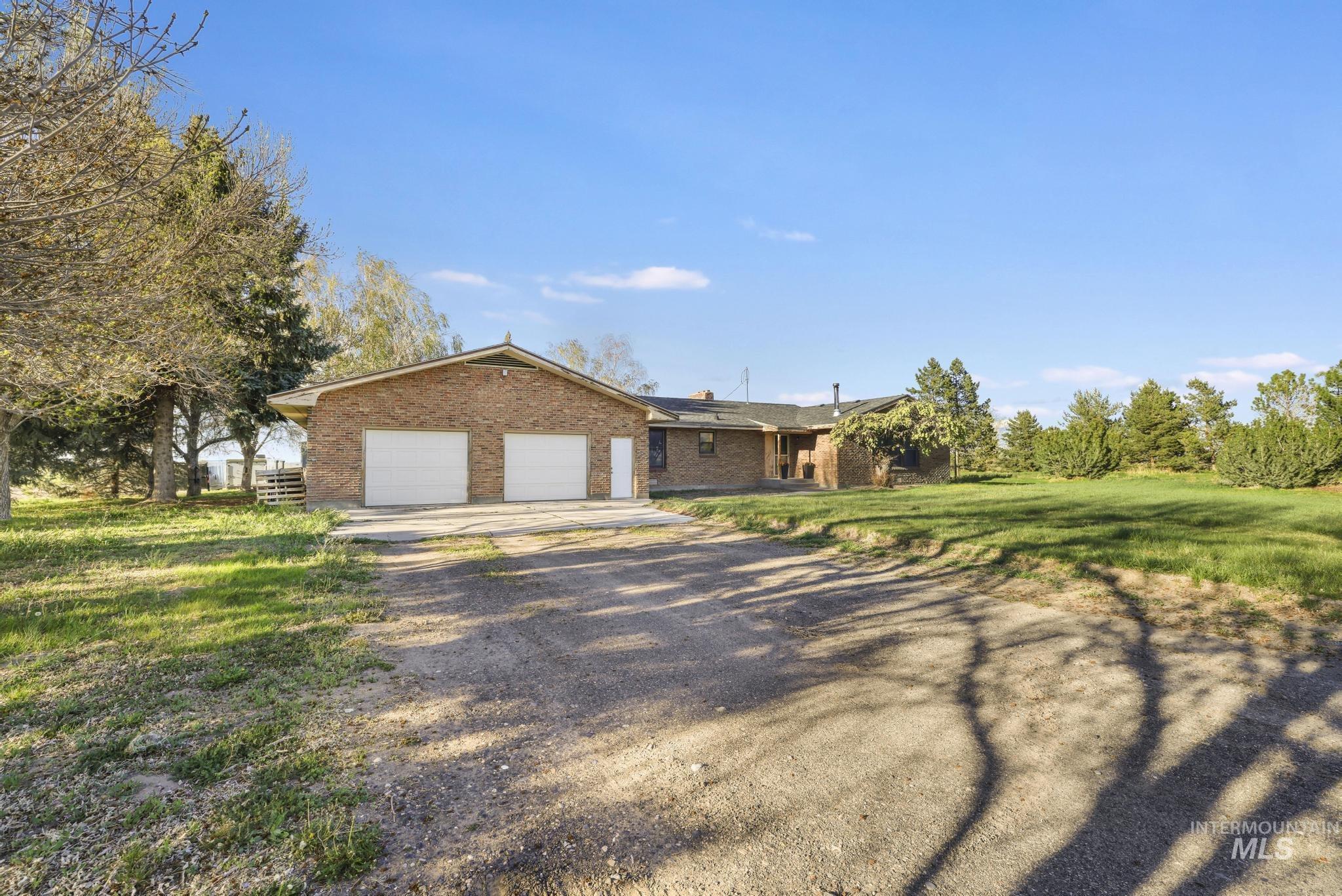 1084 E 300 N, Declo, Idaho 83323-0000, 5 Bedrooms, 3 Bathrooms, Residential For Sale, Price $575,000,MLS 98982384