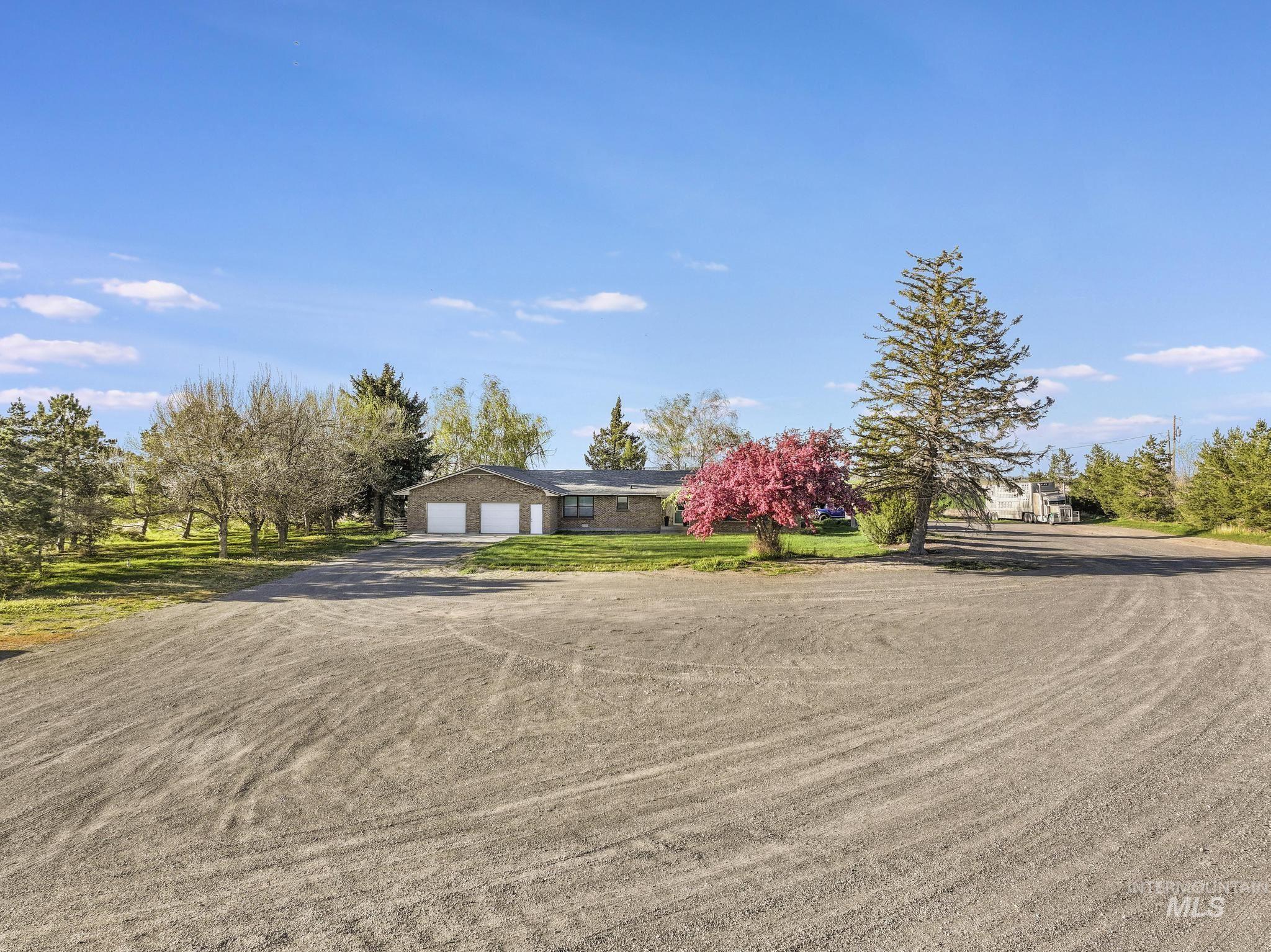 1084 E 300 N, Declo, Idaho 83323-0000, 5 Bedrooms, 3 Bathrooms, Residential For Sale, Price $575,000,MLS 98982384