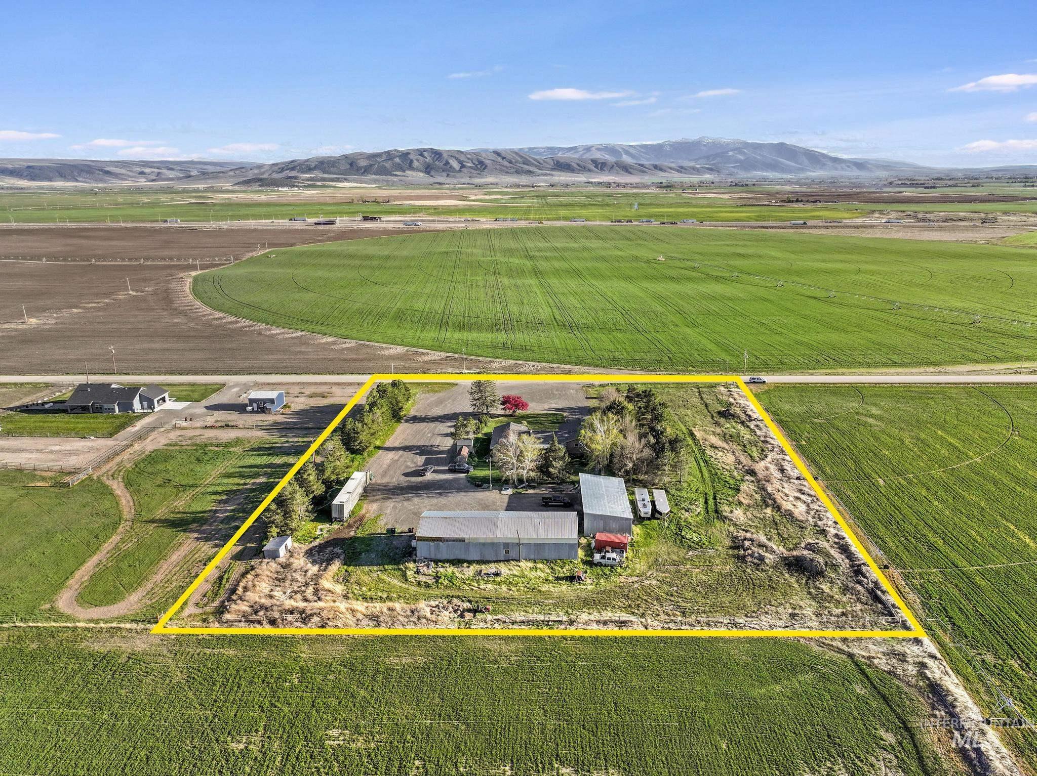 1084 E 300 N, Declo, Idaho 83323-0000, 5 Bedrooms, 3 Bathrooms, Residential For Sale, Price $575,000,MLS 98982384