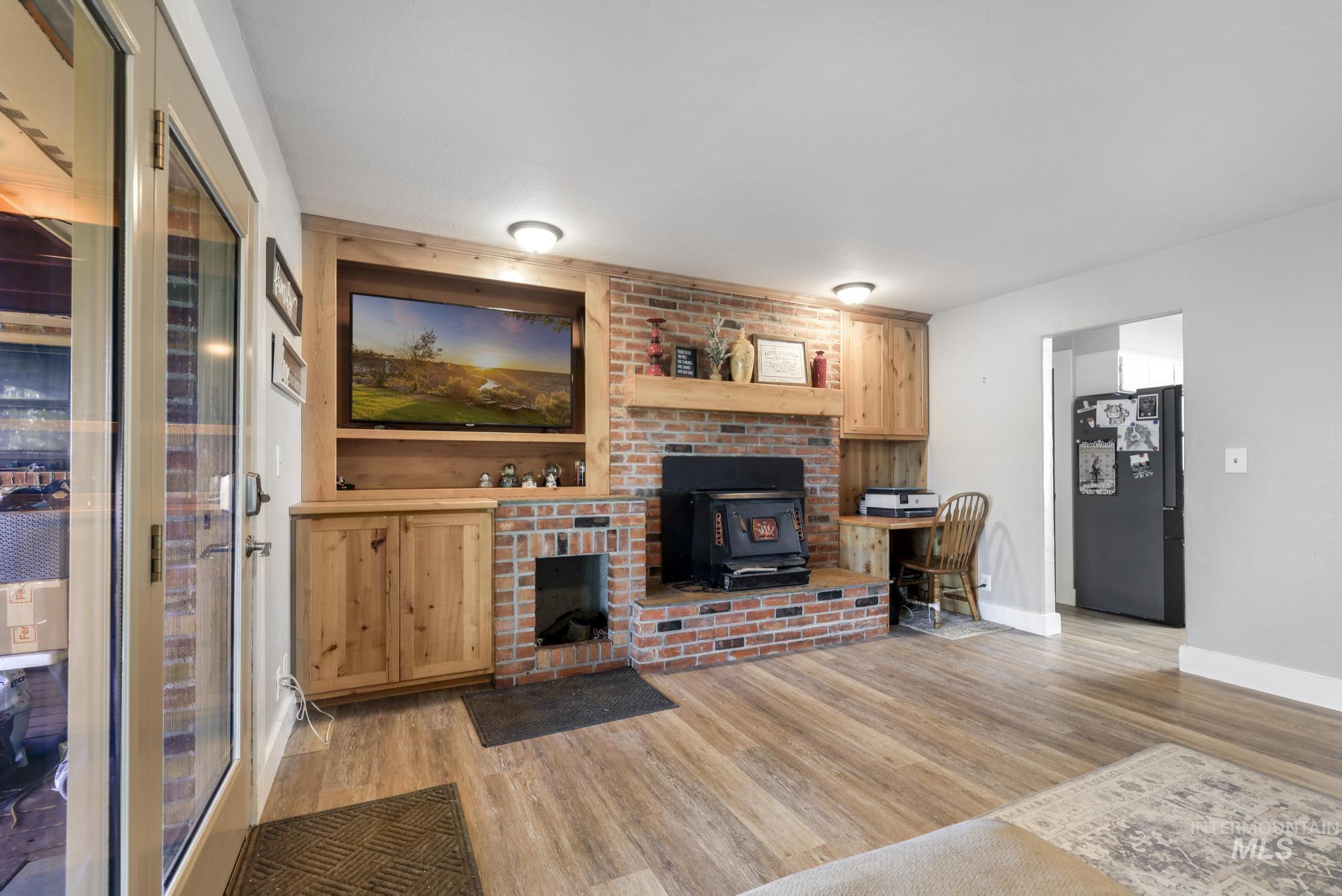 1084 E 300 N, Declo, Idaho 83323-0000, 5 Bedrooms, 3 Bathrooms, Residential For Sale, Price $575,000,MLS 98982384
