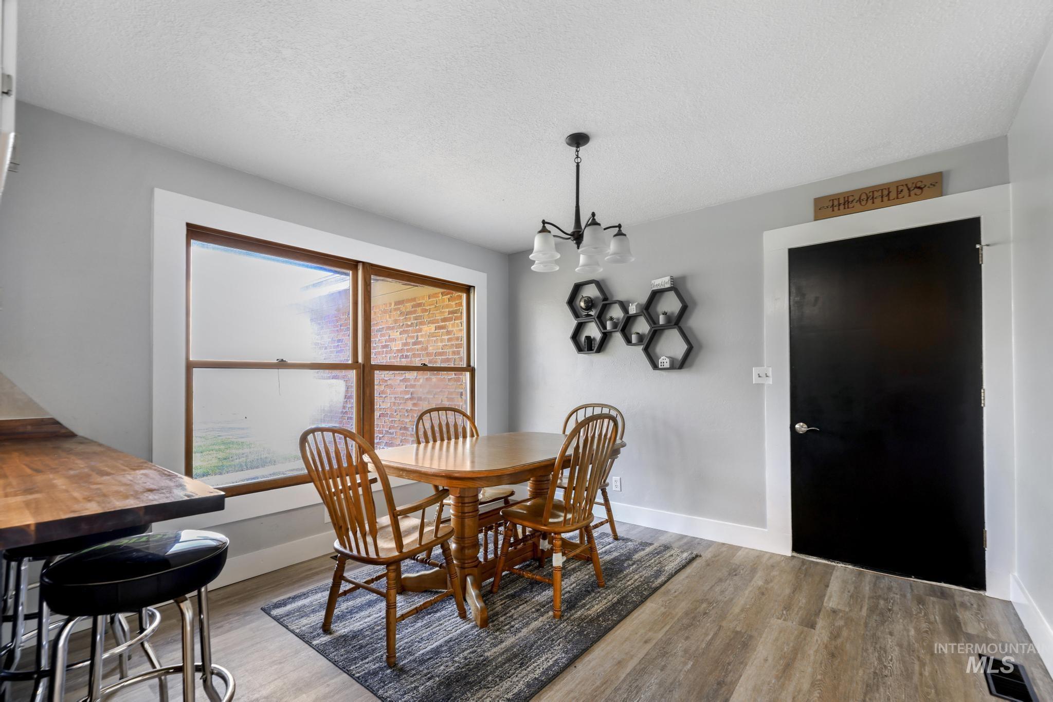 1084 E 300 N, Declo, Idaho 83323-0000, 5 Bedrooms, 3 Bathrooms, Residential For Sale, Price $575,000,MLS 98982384