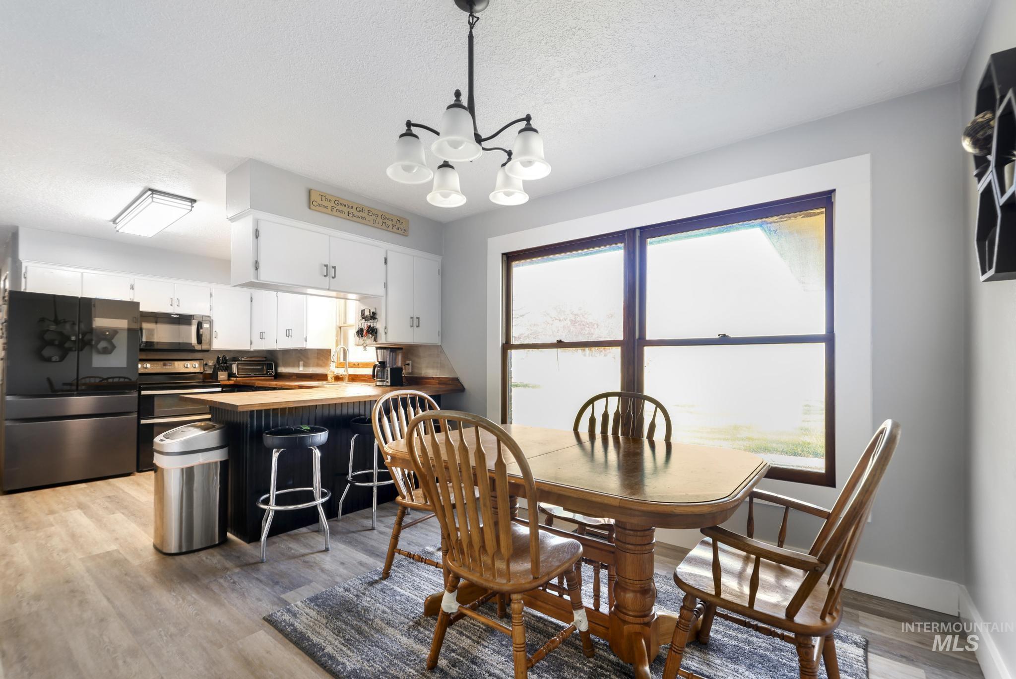 1084 E 300 N, Declo, Idaho 83323-0000, 5 Bedrooms, 3 Bathrooms, Residential For Sale, Price $575,000,MLS 98982384
