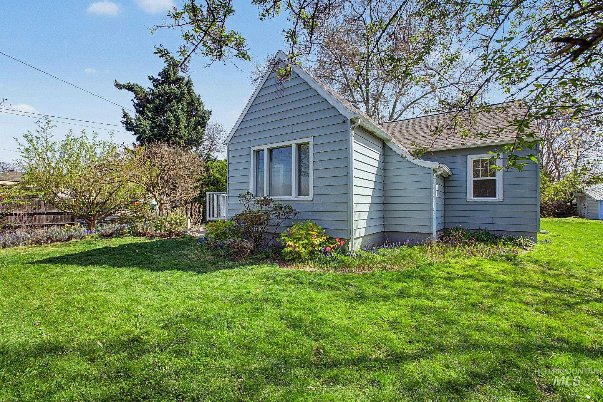 840 Bryden Ave, Lewiston, Idaho 83501, 3 Bedrooms, 2 Bathrooms, Residential For Sale, Price $365,000,MLS 98982386