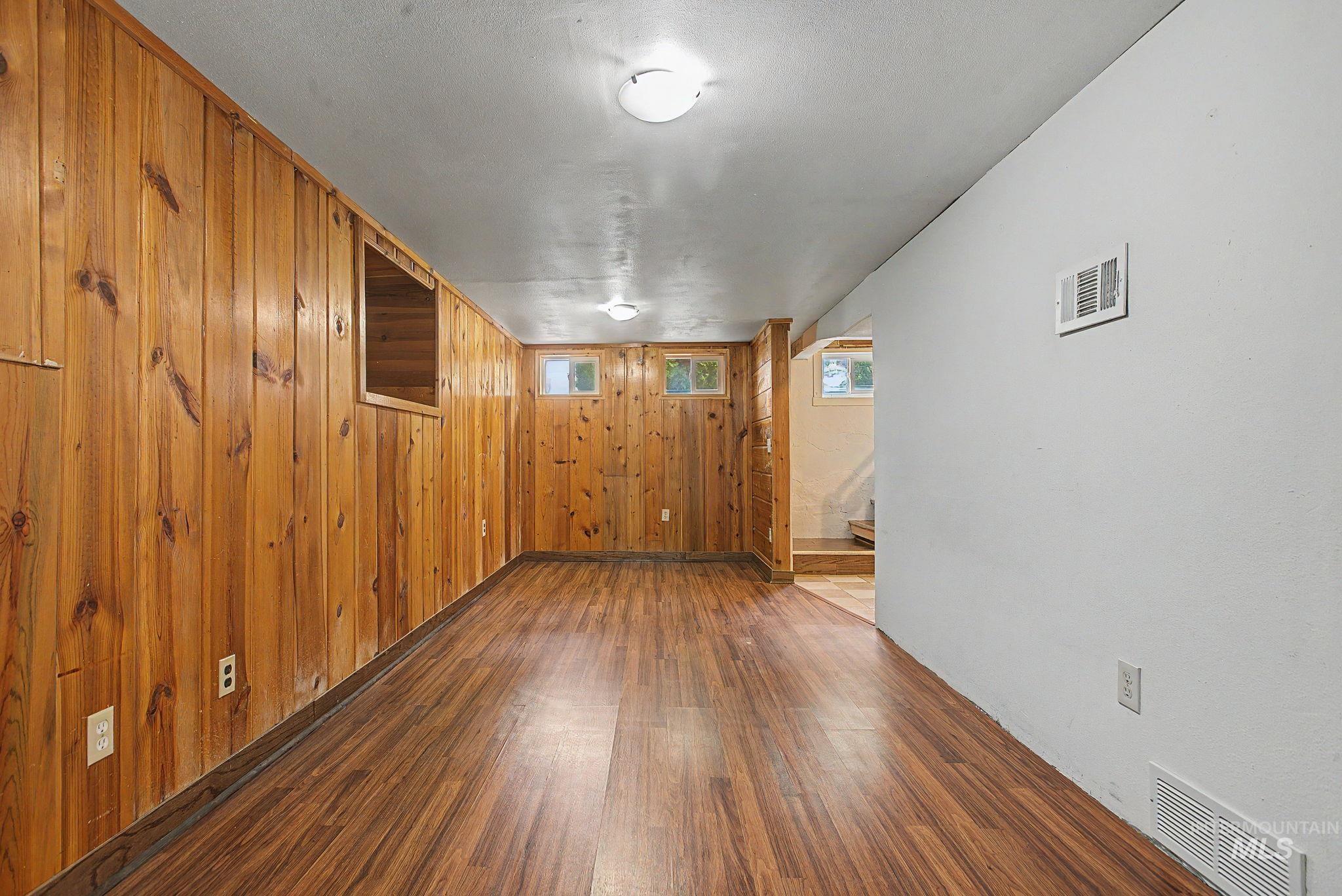 840 Bryden Ave, Lewiston, Idaho 83501, 3 Bedrooms, 2 Bathrooms, Residential For Sale, Price $365,000,MLS 98982386