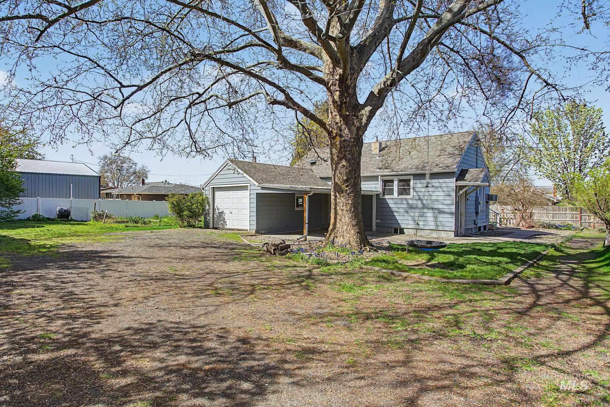 840 Bryden Ave, Lewiston, Idaho 83501, 3 Bedrooms, 2 Bathrooms, Residential For Sale, Price $365,000,MLS 98982386