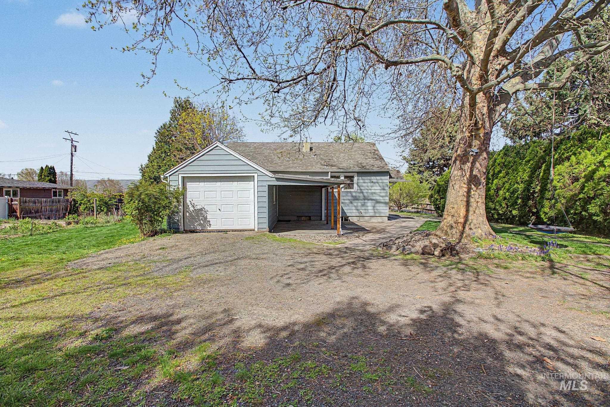 840 Bryden Ave, Lewiston, Idaho 83501, 3 Bedrooms, 2 Bathrooms, Residential For Sale, Price $365,000,MLS 98982386