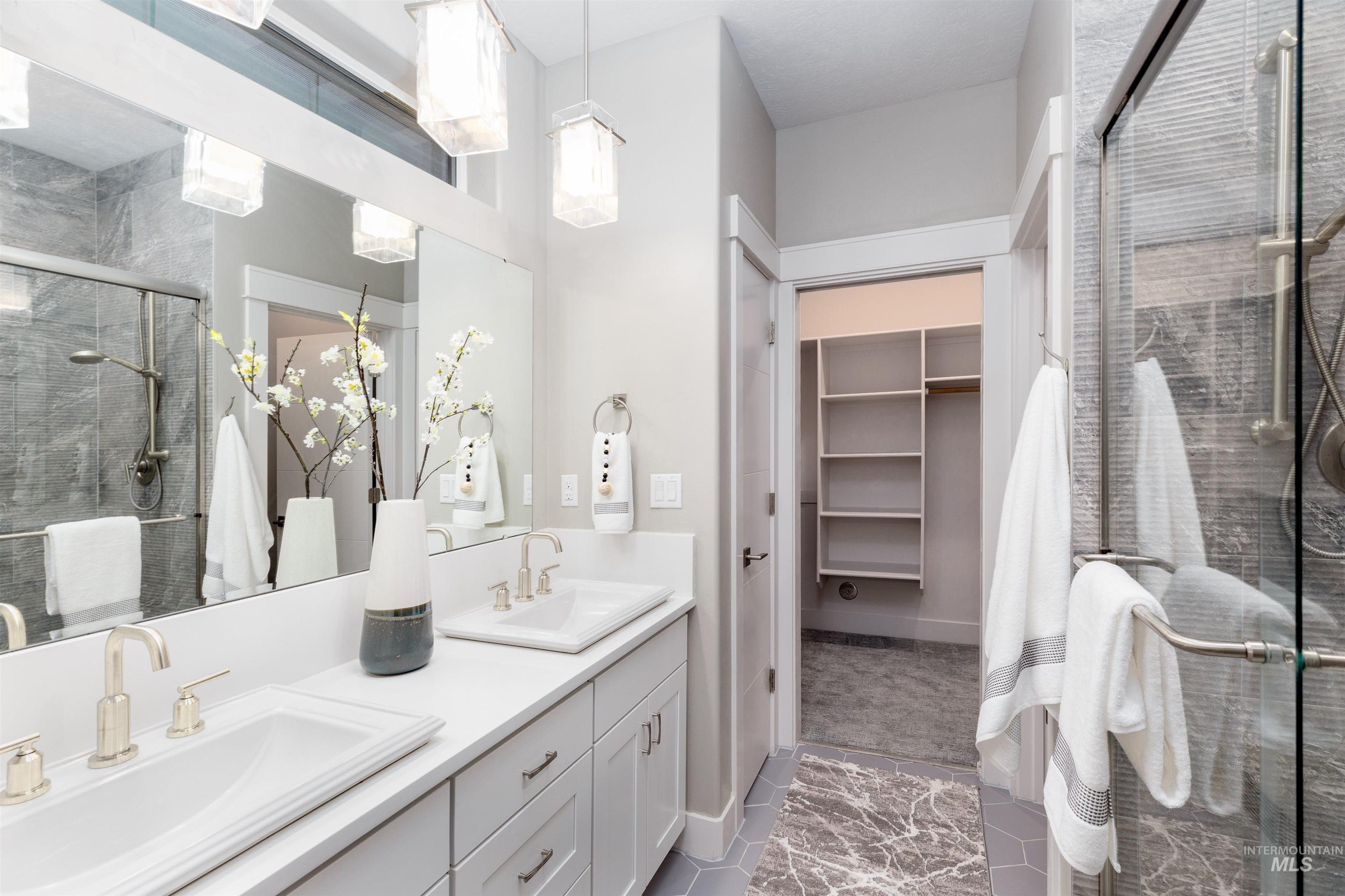 1618 W Tenzing St, Nampa, Idaho 83686, 3 Bedrooms, 2 Bathrooms, Residential For Sale, Price $535,000,MLS 98982391