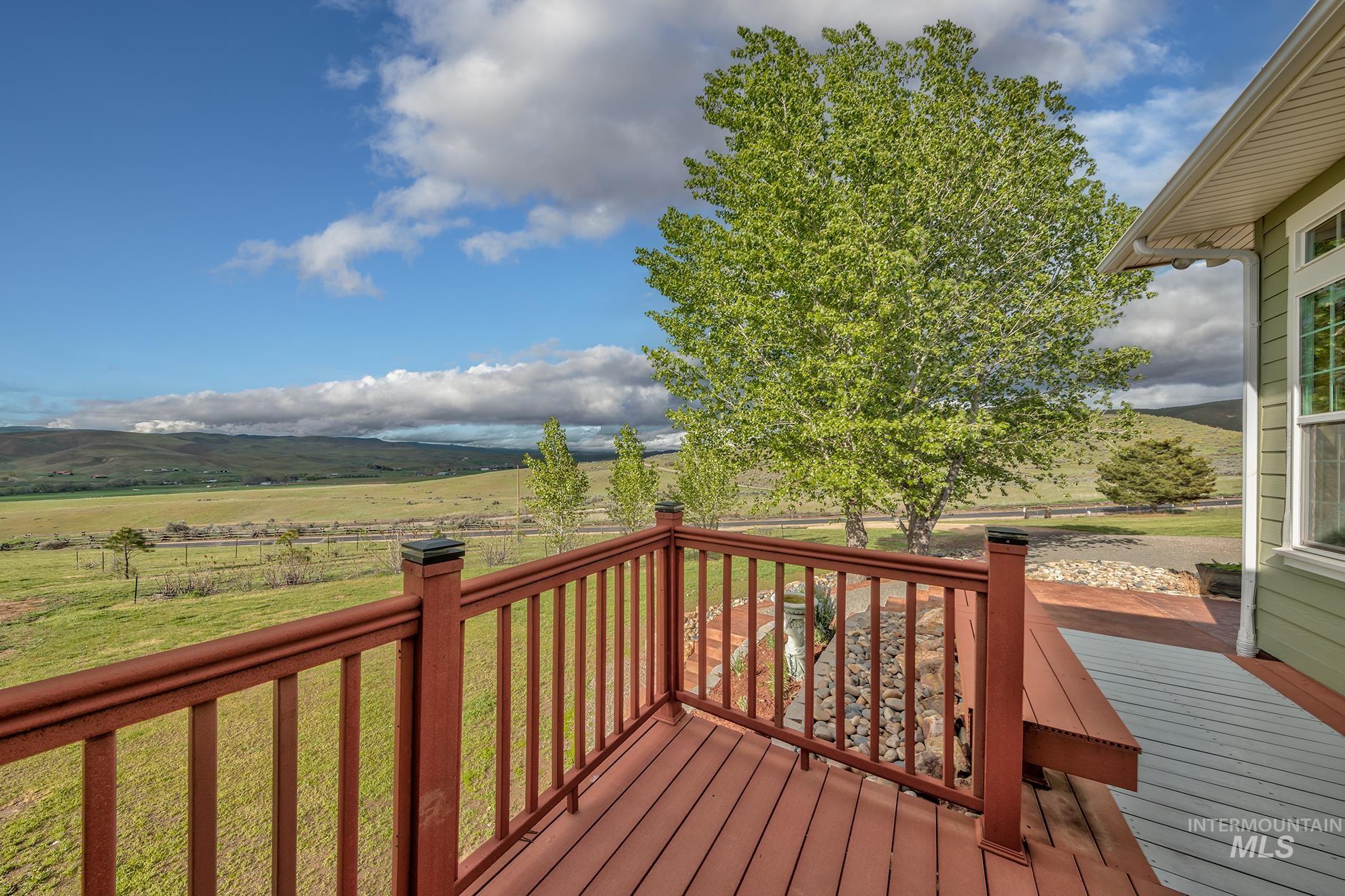 1573 Loafer Lane, Weiser, Idaho 83672, 5 Bedrooms, 4 Bathrooms, Residential For Sale, Price $1,299,000,MLS 98982394