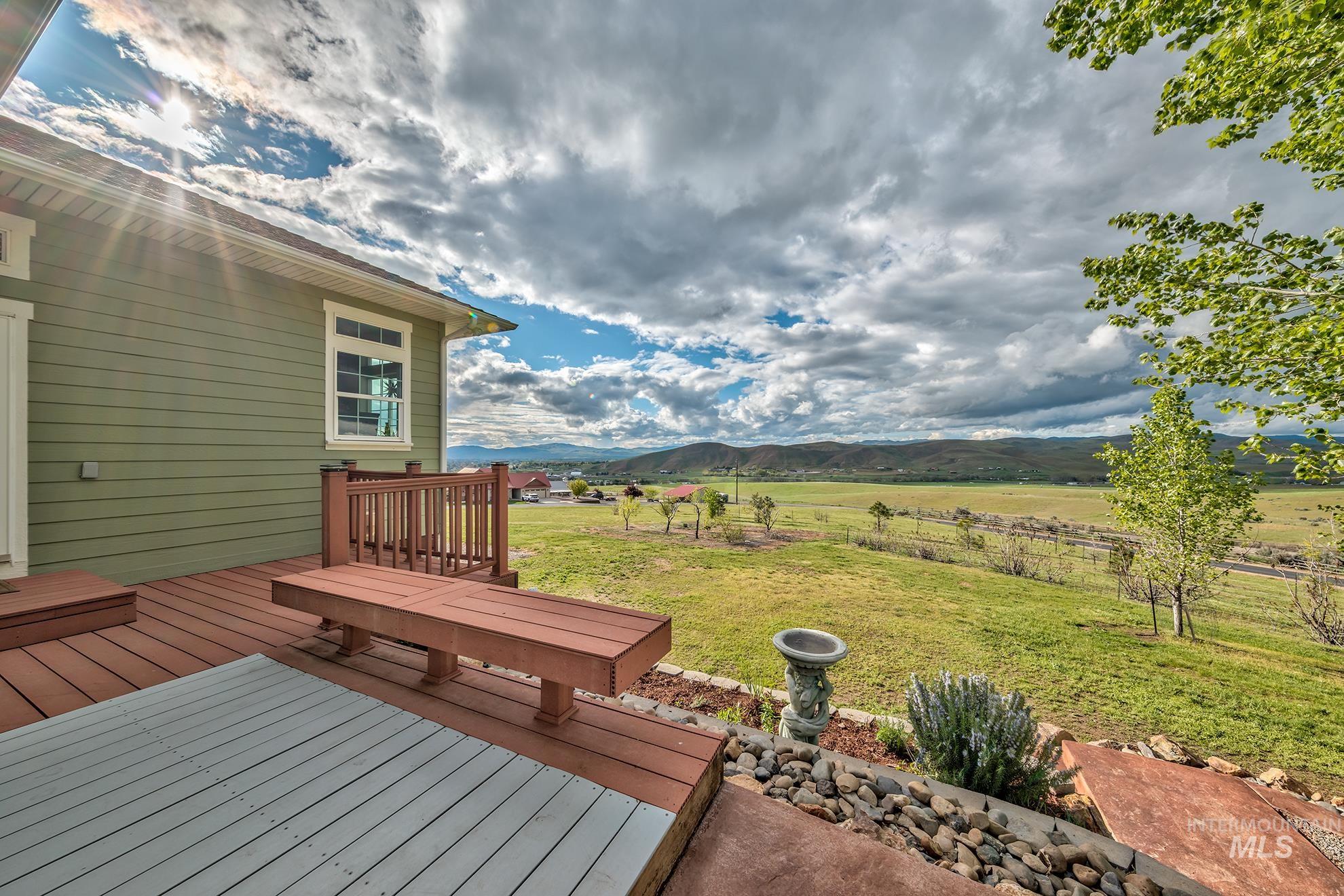 1573 Loafer Lane, Weiser, Idaho 83672, 5 Bedrooms, 4 Bathrooms, Residential For Sale, Price $1,299,000,MLS 98982394
