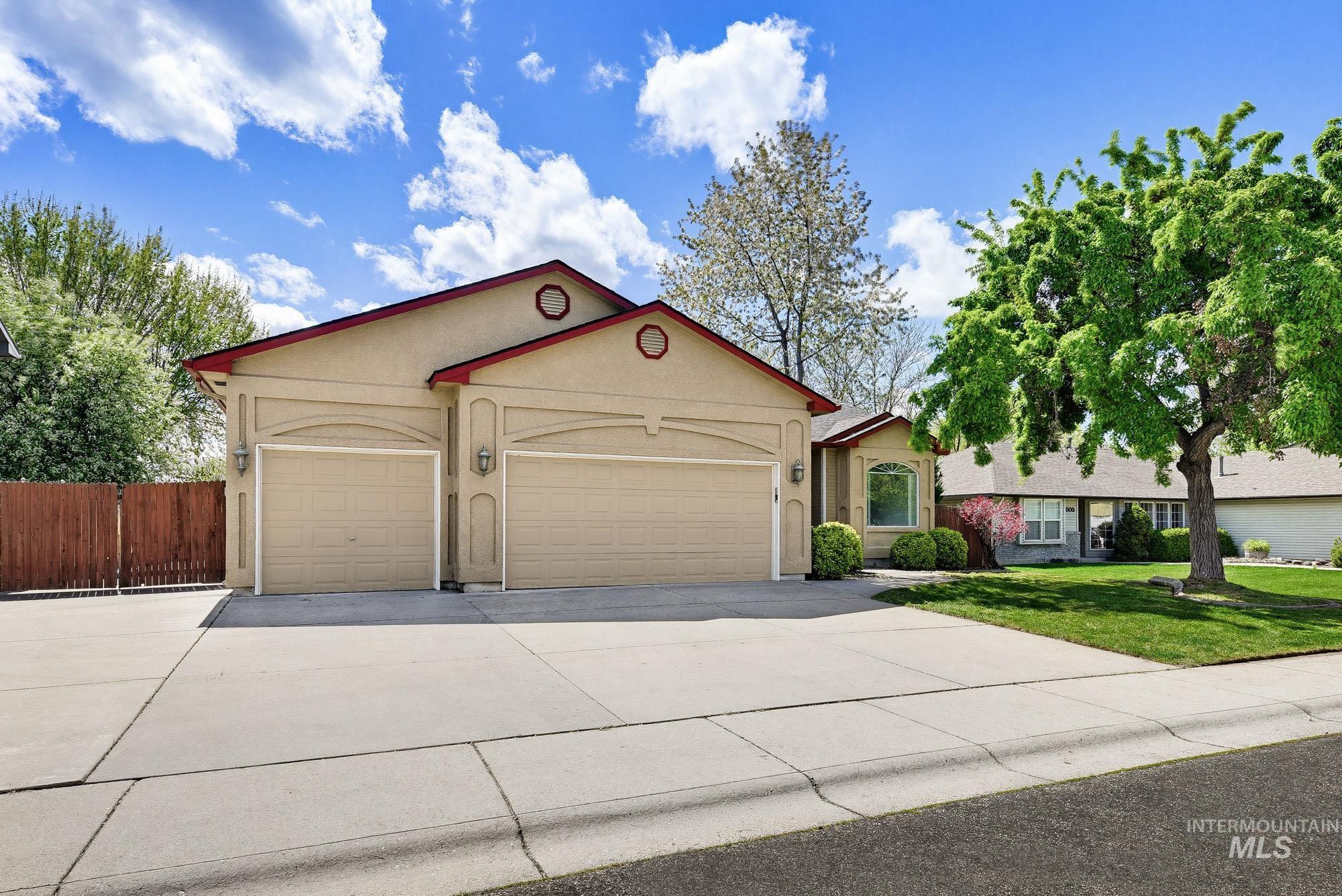 12495 W Avanti Dr, Boise, Idaho 83713, 5 Bedrooms, 3 Bathrooms, Residential For Sale, Price $629,995,MLS 98982395