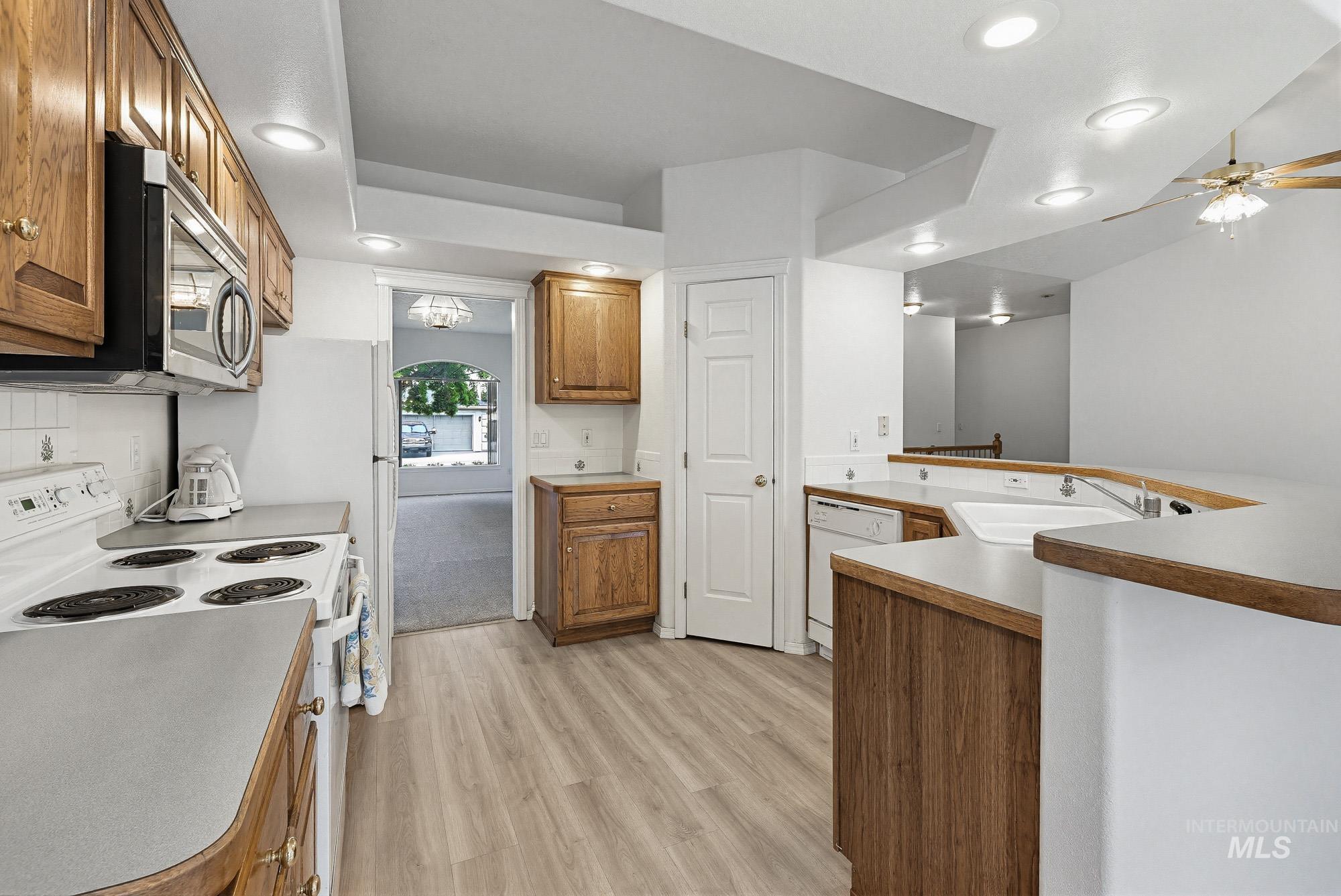 12495 W Avanti Dr, Boise, Idaho 83713, 5 Bedrooms, 3 Bathrooms, Residential For Sale, Price $629,995,MLS 98982395