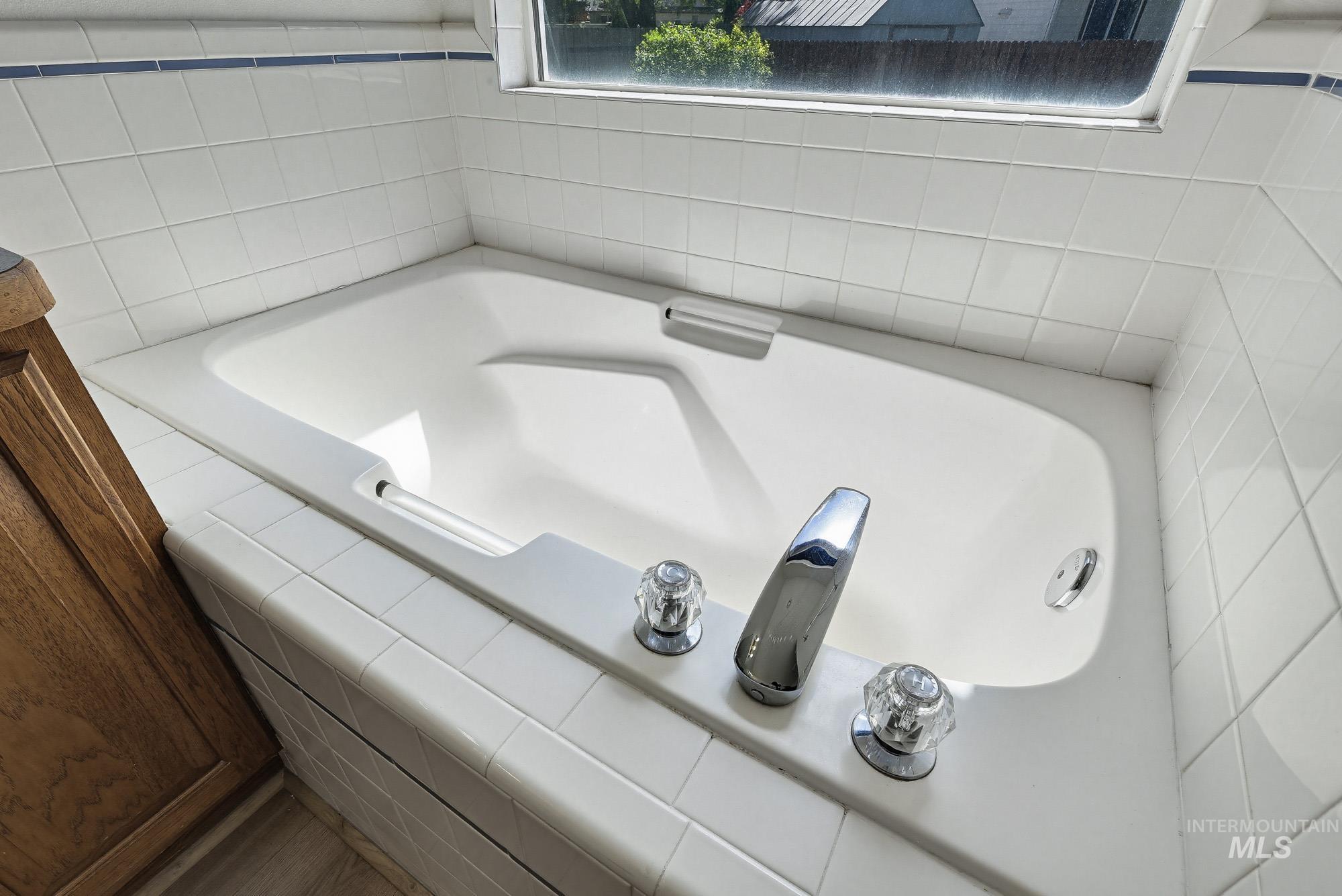 12495 W Avanti Dr, Boise, Idaho 83713, 5 Bedrooms, 3 Bathrooms, Residential For Sale, Price $629,995,MLS 98982395