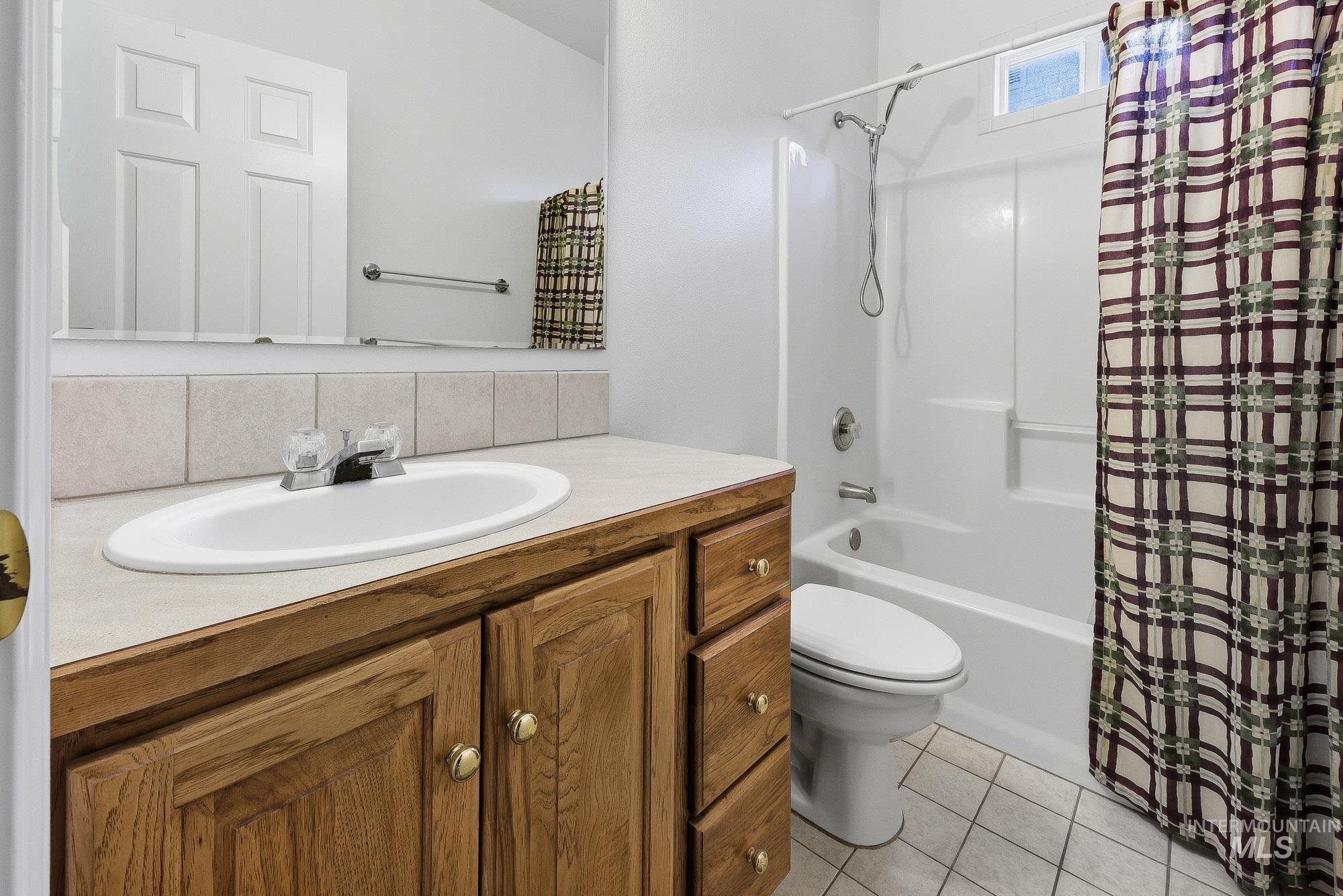 12495 W Avanti Dr, Boise, Idaho 83713, 5 Bedrooms, 3 Bathrooms, Residential For Sale, Price $629,995,MLS 98982395