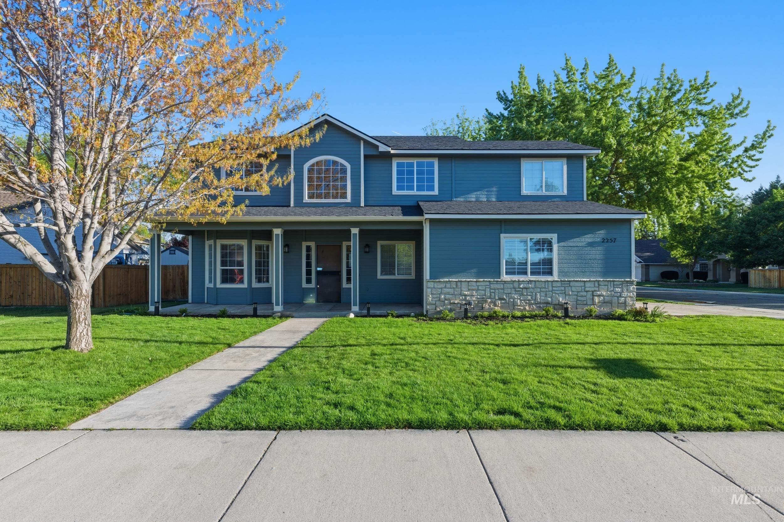 2257 W Pebblestone St, Meridian, Idaho 83646-8229, 4 Bedrooms, 3 Bathrooms, Residential For Sale, Price $575,000,MLS 98982396