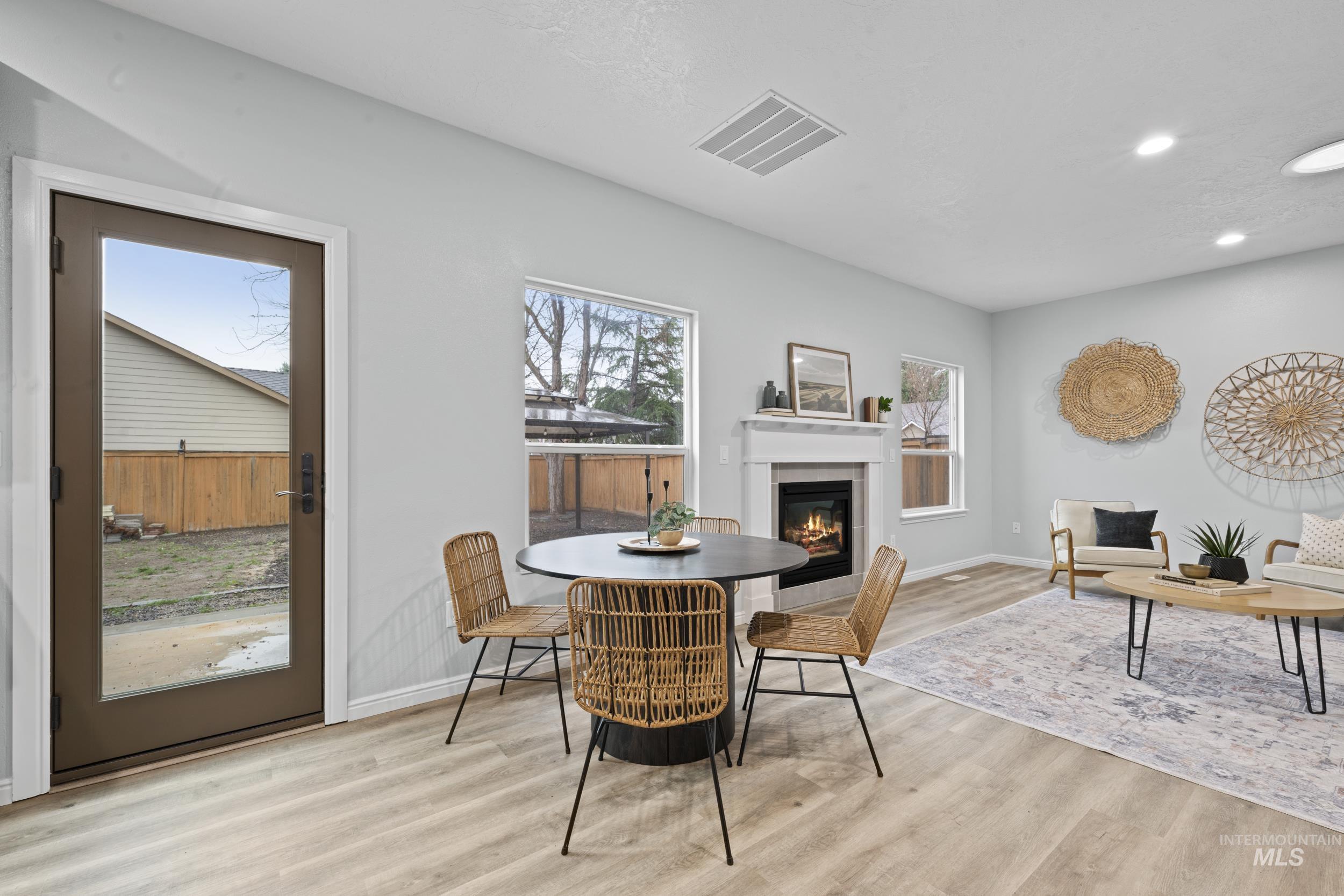 2257 W Pebblestone St, Meridian, Idaho 83646-8229, 4 Bedrooms, 3 Bathrooms, Residential For Sale, Price $587,900,MLS 98982396