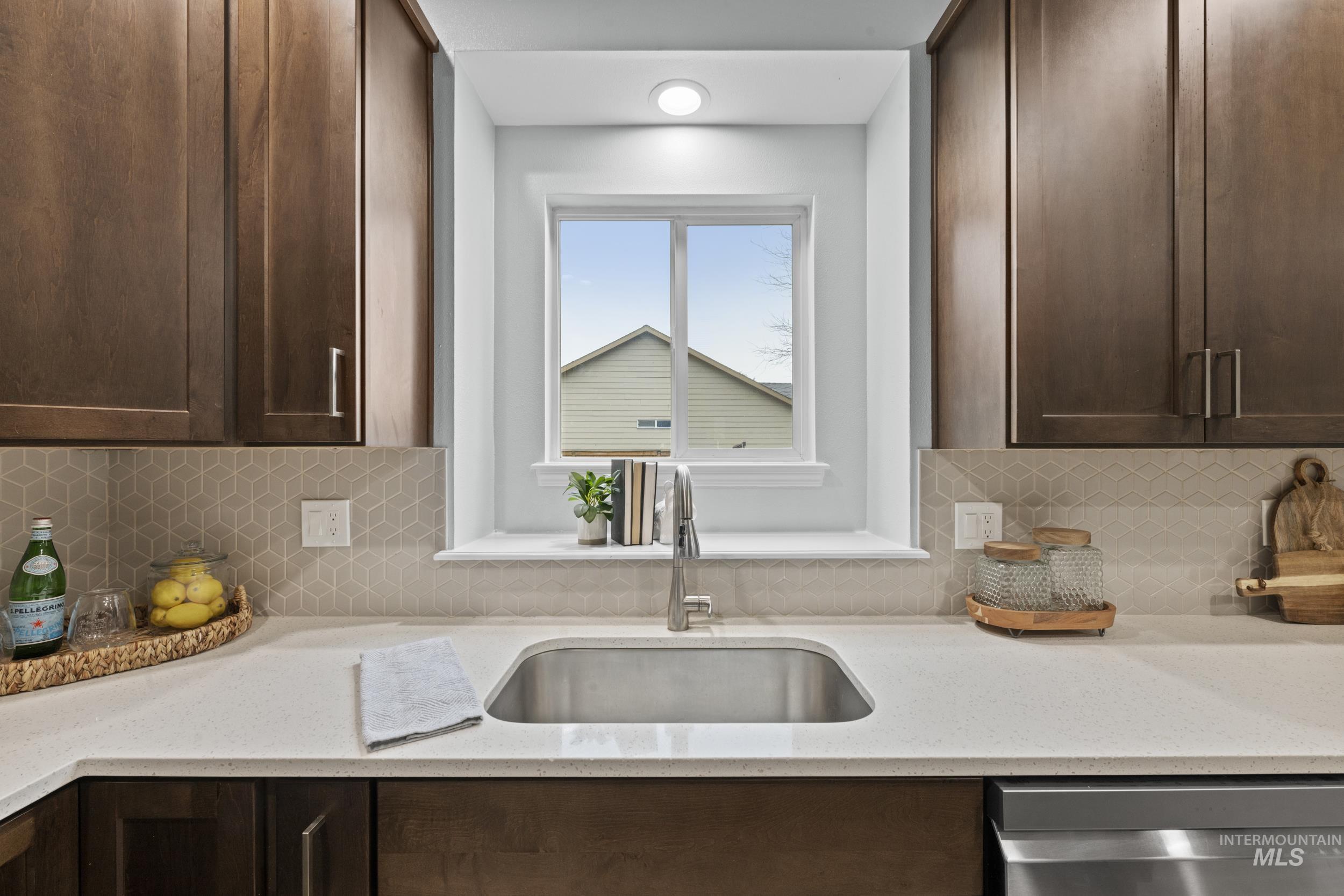 2257 W Pebblestone St, Meridian, Idaho 83646-8229, 4 Bedrooms, 3 Bathrooms, Residential For Sale, Price $587,900,MLS 98982396