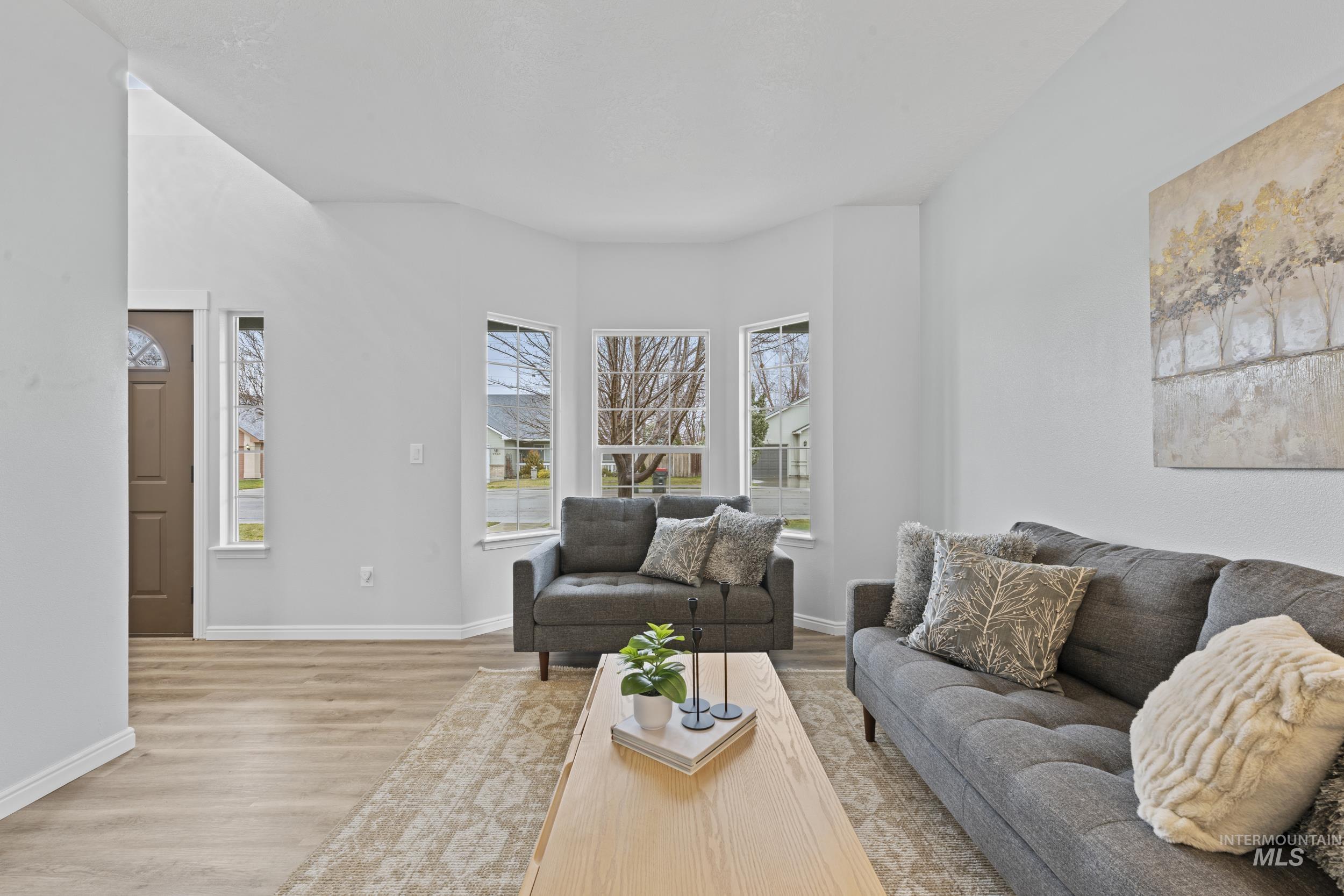 2257 W Pebblestone St, Meridian, Idaho 83646-8229, 4 Bedrooms, 3 Bathrooms, Residential For Sale, Price $587,900,MLS 98982396