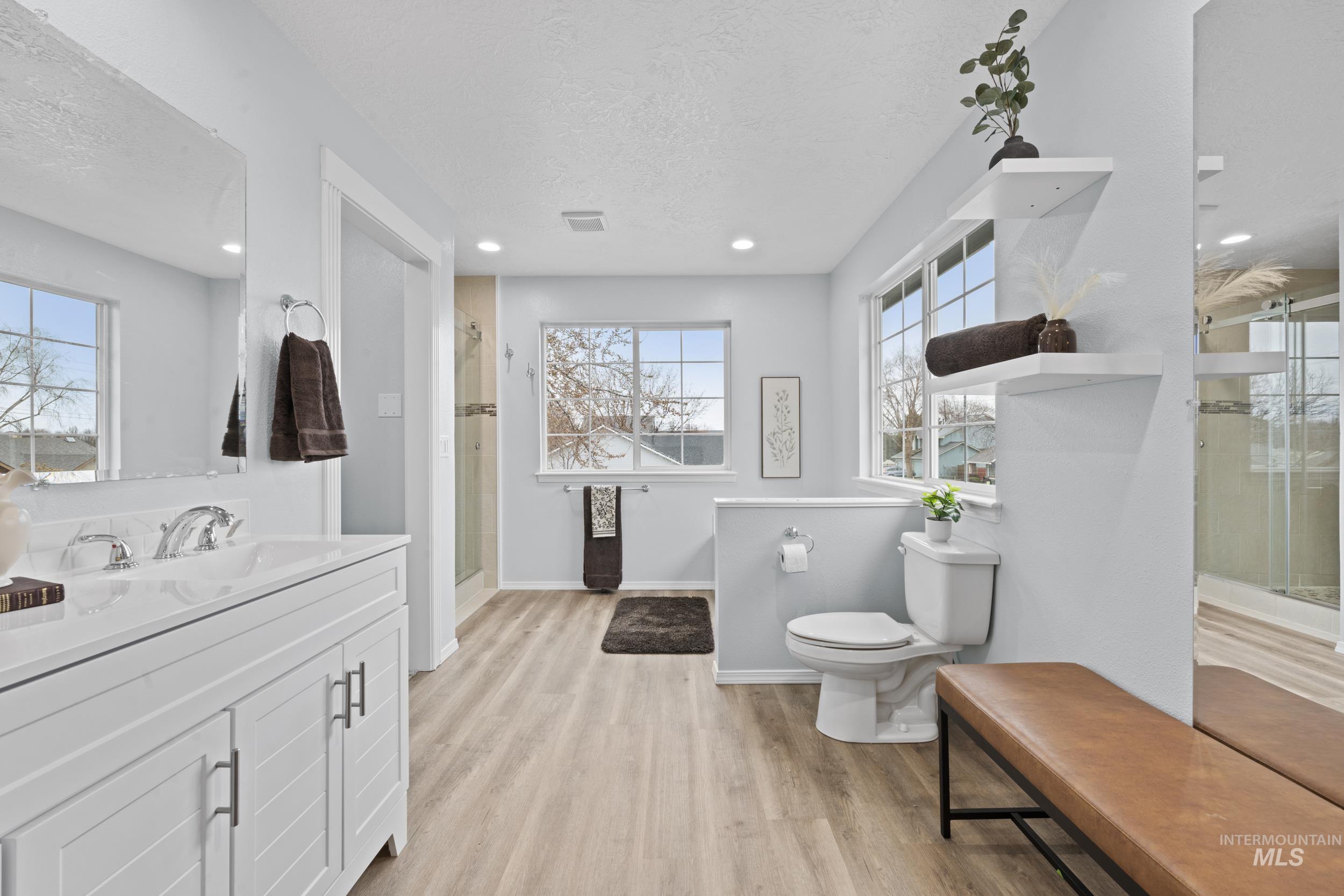 2257 W Pebblestone St, Meridian, Idaho 83646-8229, 4 Bedrooms, 3 Bathrooms, Residential For Sale, Price $587,900,MLS 98982396