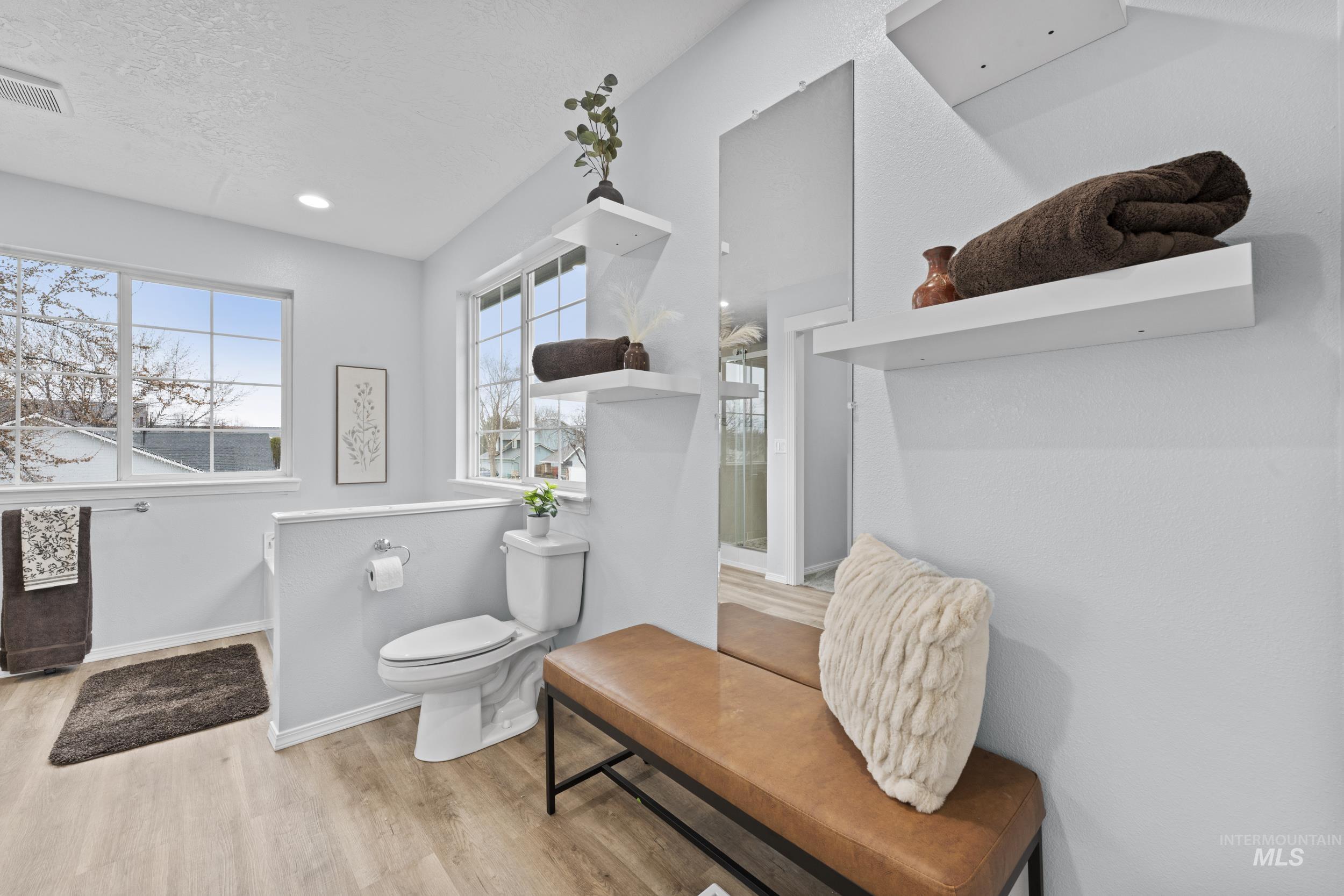 2257 W Pebblestone St, Meridian, Idaho 83646-8229, 4 Bedrooms, 3 Bathrooms, Residential For Sale, Price $587,900,MLS 98982396