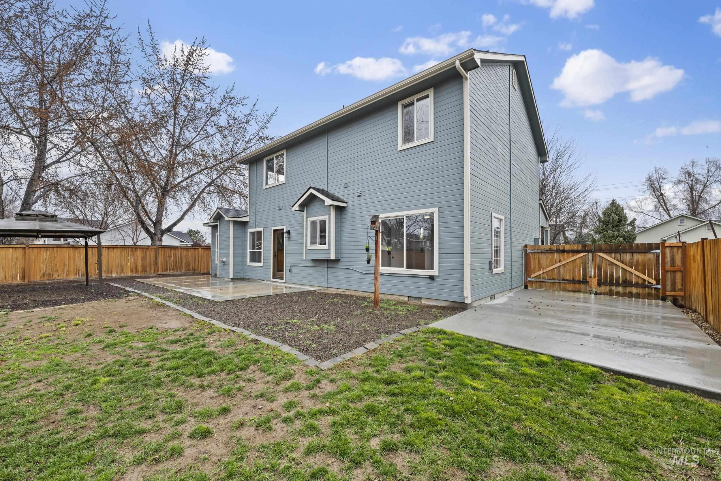 2257 W Pebblestone St, Meridian, Idaho 83646-8229, 4 Bedrooms, 3 Bathrooms, Residential For Sale, Price $587,900,MLS 98982396