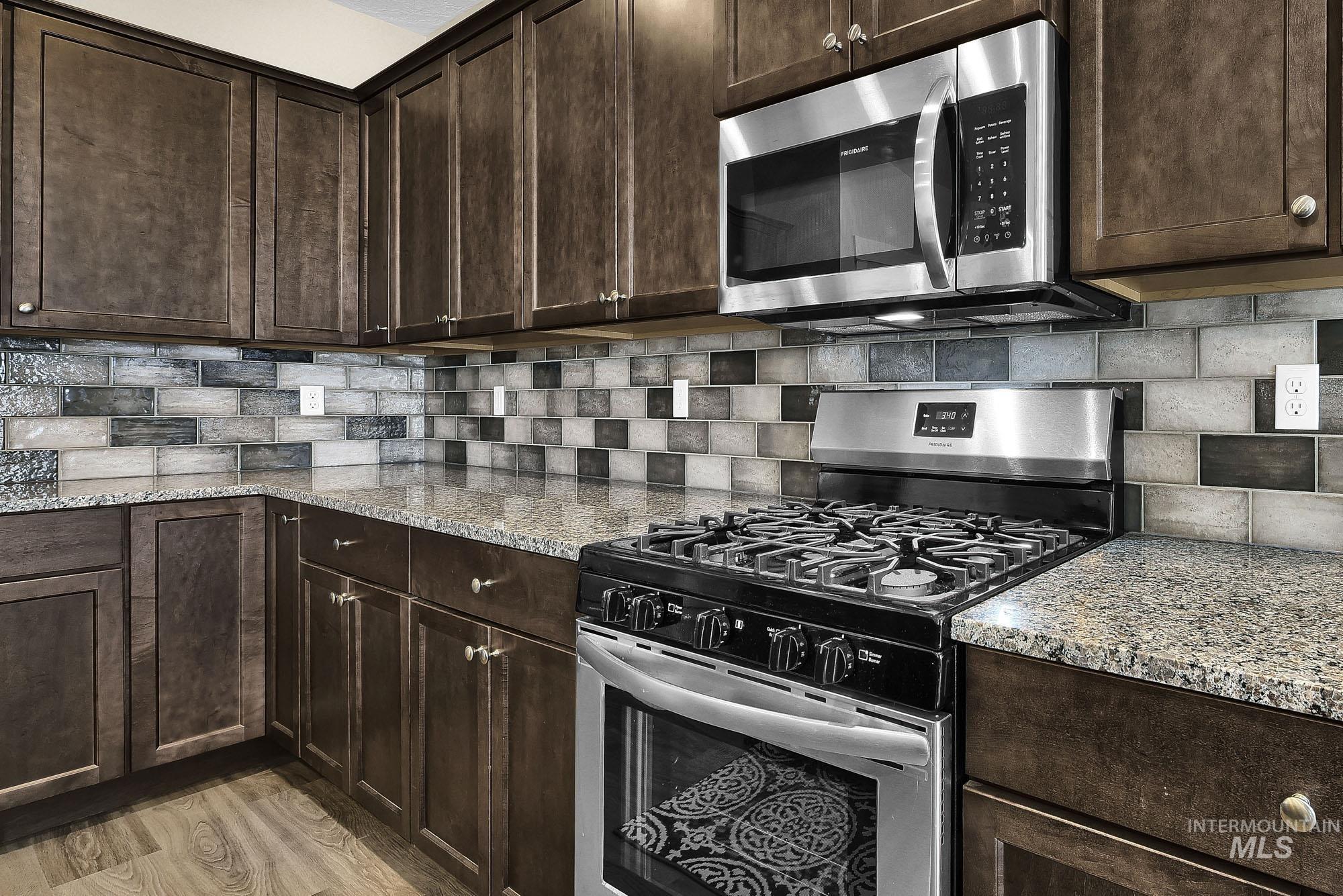 102 Thunder Mountain Ct, Homedale, Idaho 83628, 3 Bedrooms, 2 Bathrooms, Residential For Sale, Price $475,000,MLS 98982397