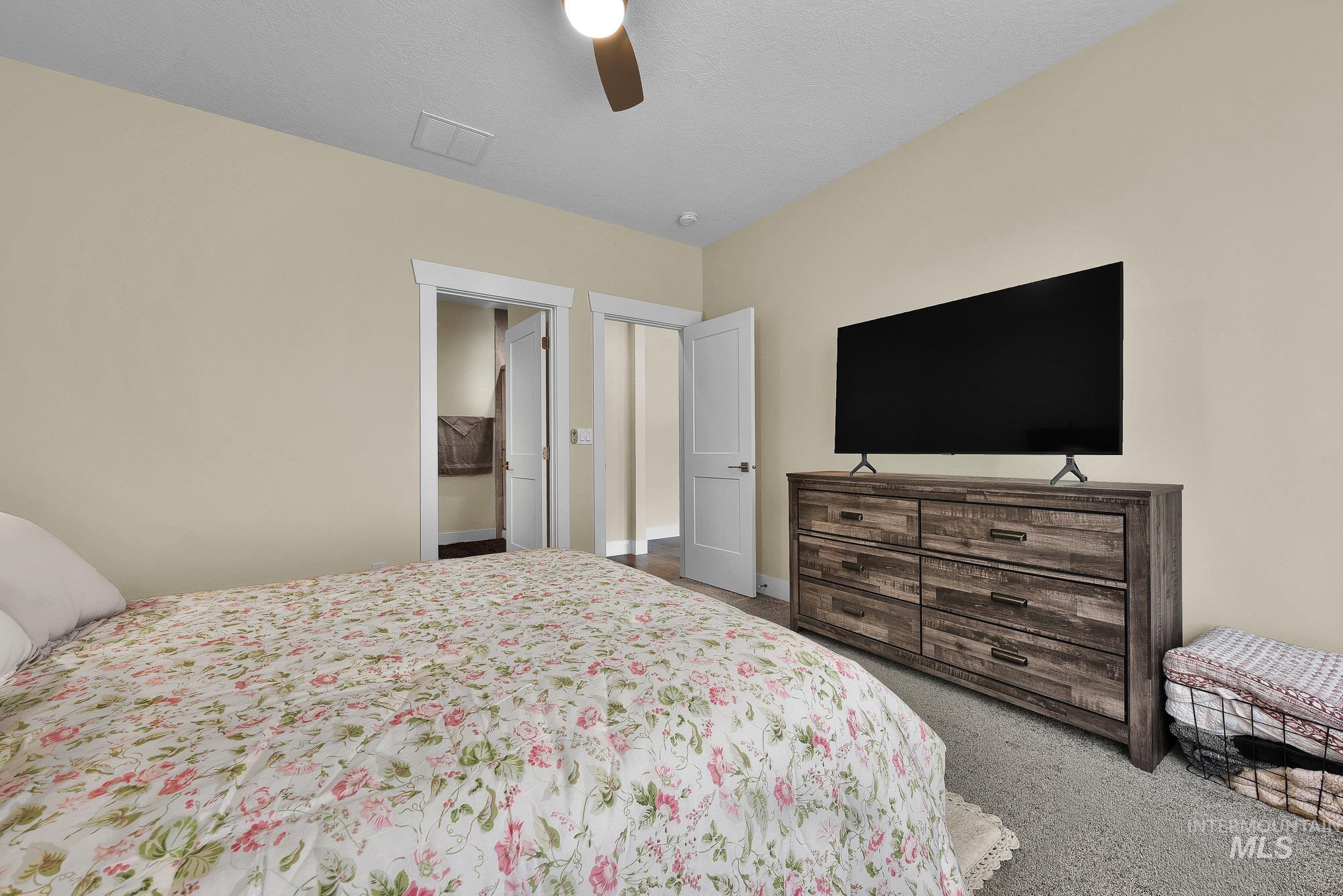 102 Thunder Mountain Ct, Homedale, Idaho 83628, 3 Bedrooms, 2 Bathrooms, Residential For Sale, Price $475,000,MLS 98982397