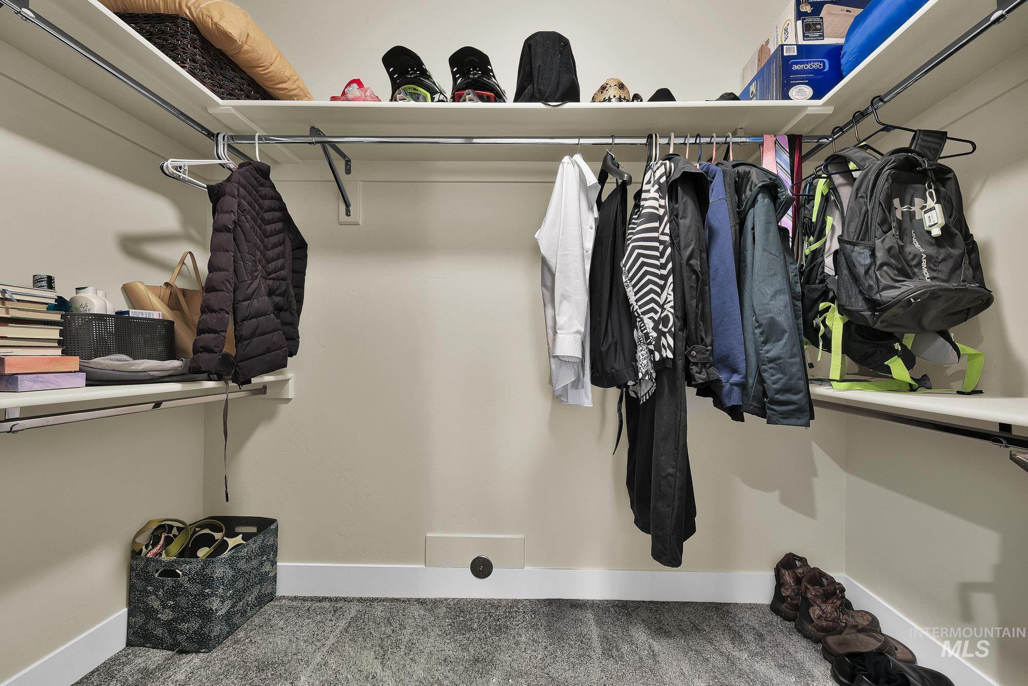 102 Thunder Mountain Ct, Homedale, Idaho 83628, 3 Bedrooms, 2 Bathrooms, Residential For Sale, Price $475,000,MLS 98982397